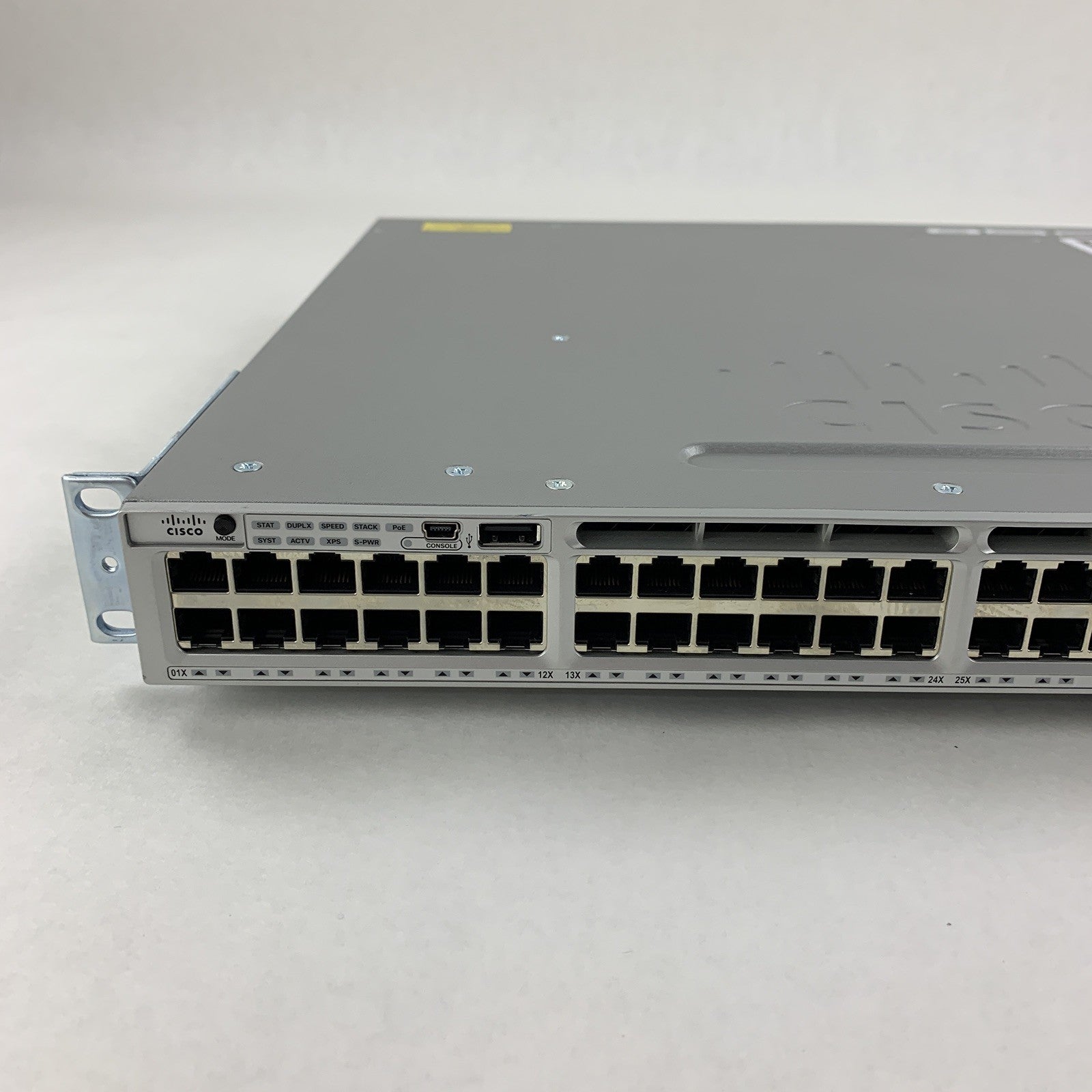 Cisco WS-C3850-48P-S V06 Catalyst 3850 w/ C3850-NM-4-1G Switch Tested Reset