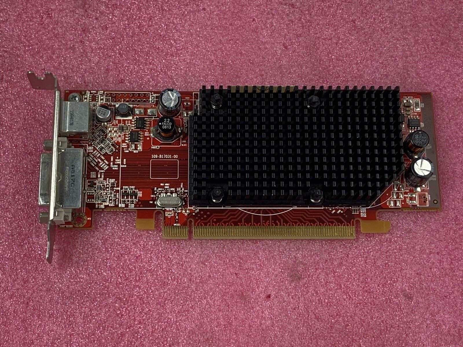 AMD B170 ATI Radeon 256MB DVI S-Video PCIe Video Graphics Card ATI-102-B17002