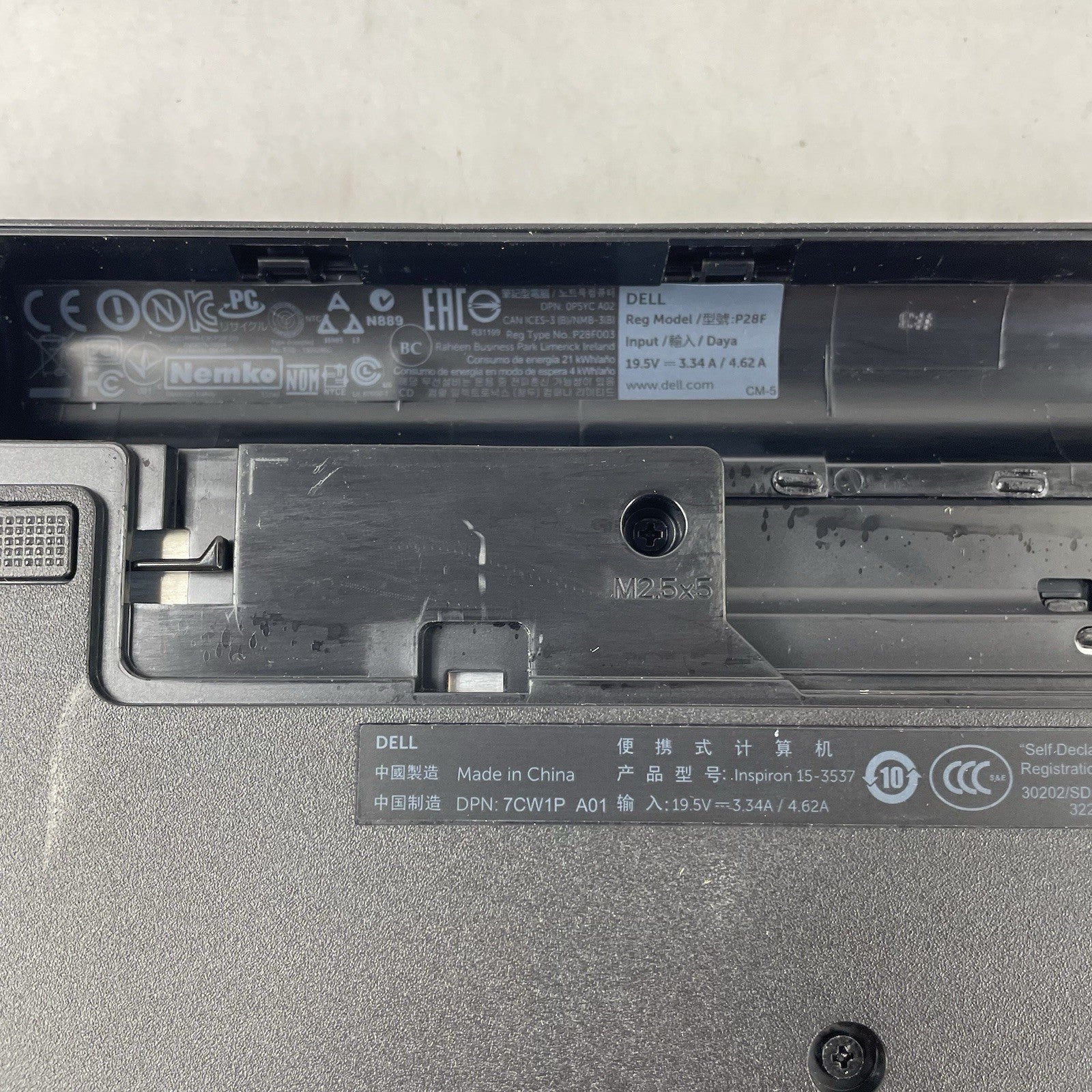 Dell Inspiron 3537 15.6" i3-4010U 1.70 GHz 8 GB RAM No SSD/OS/AC14