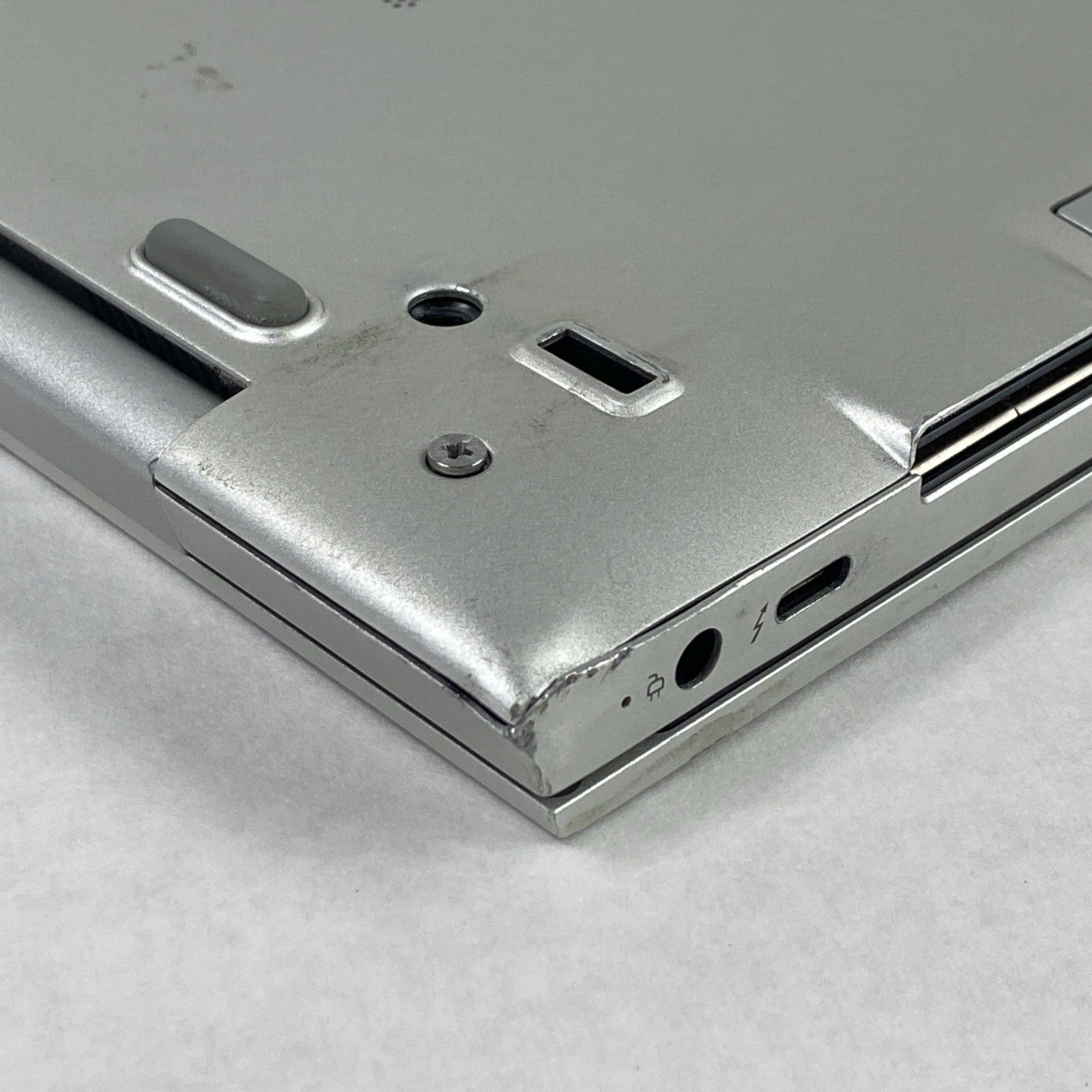 HP EliteBook 850 G6 Intel Core i7-8665U 1.90 GHz 8 GB RAM 15.6" No HDD No OS