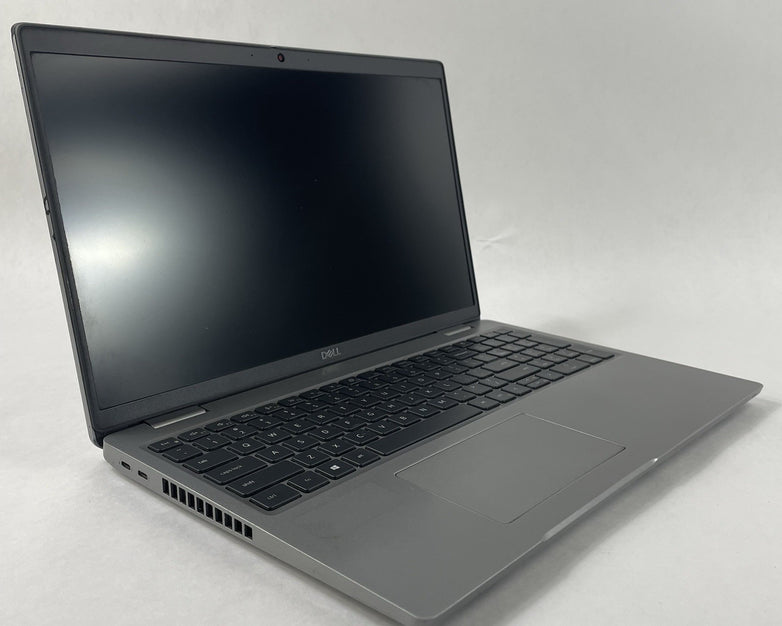 Dell Latitude 5520 15.6" i5-1135G7 2.40 GHz 16 GB RAM No SSD/OS/AC - Worn