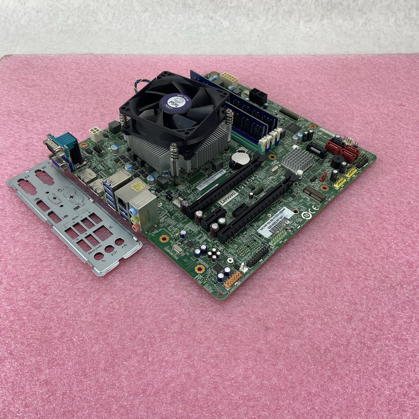 Lenovo ThinkCentre M900 SFF Motherboard Intel Core i5-6500 3.2GHz 8GB w/Shield0