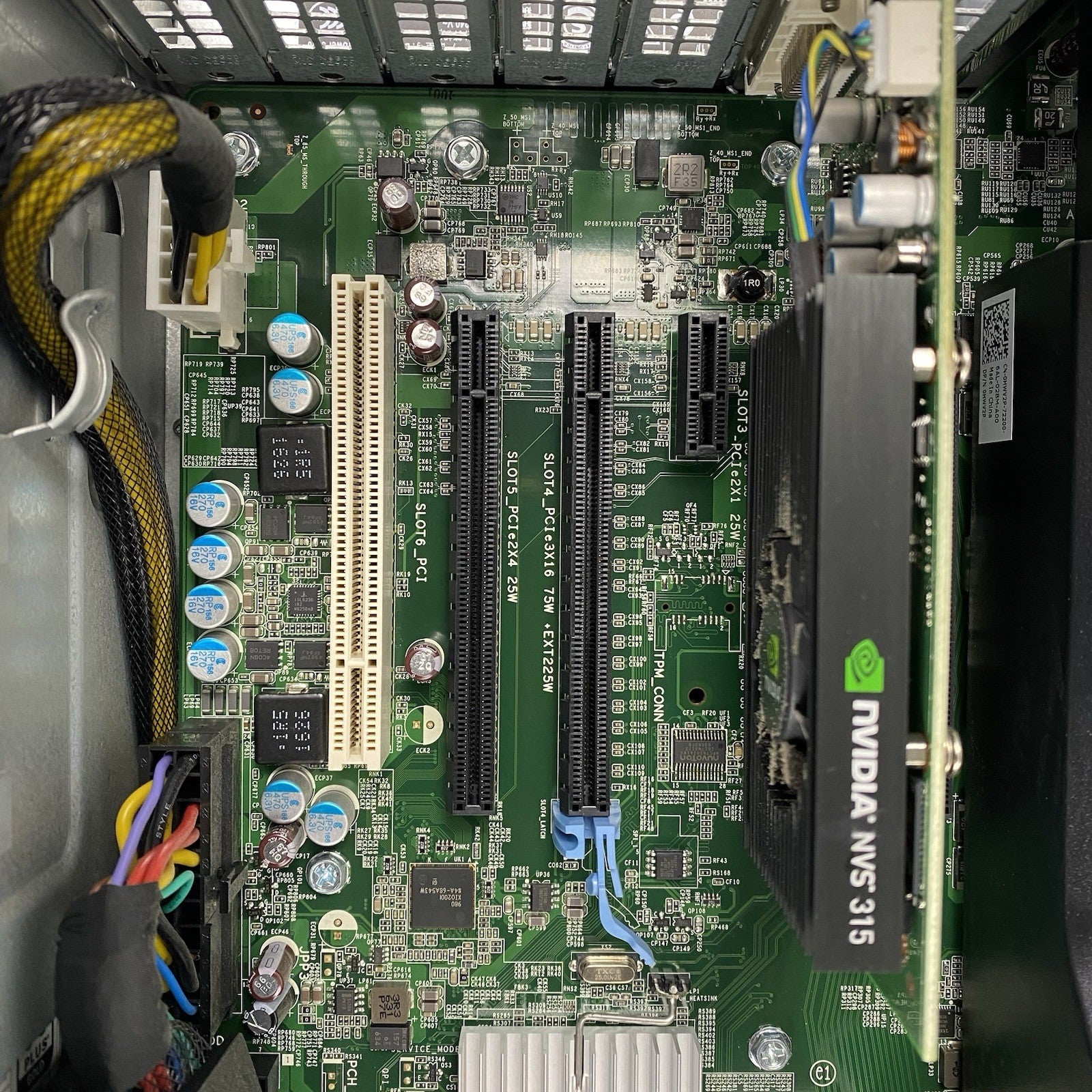 Dell Precision 5810 MT Xeon E5-1620 v3 3.50GHz 16GB RAM No HDD No OS