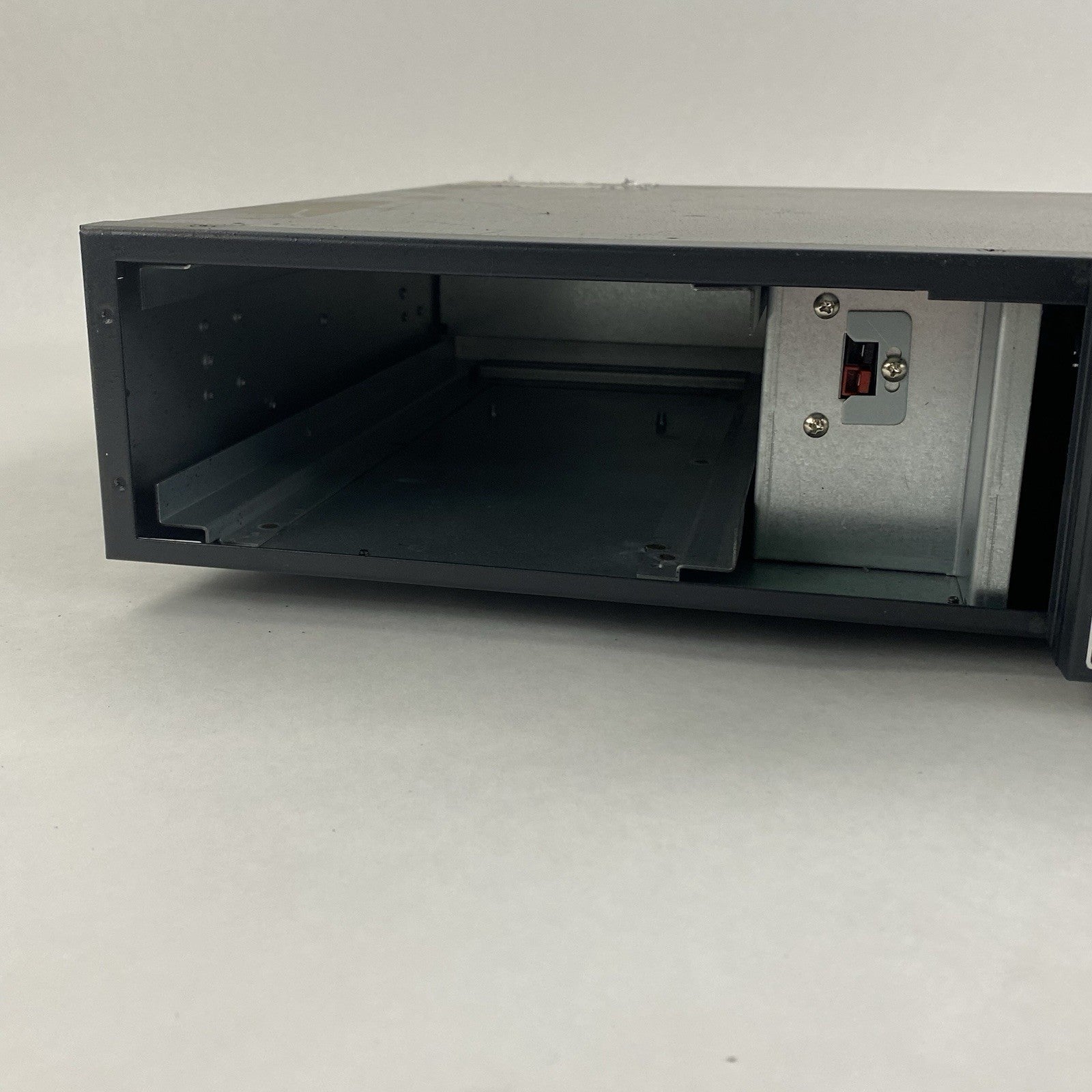 Liebert PS1000RT3-120W Ups No Rack Ears4