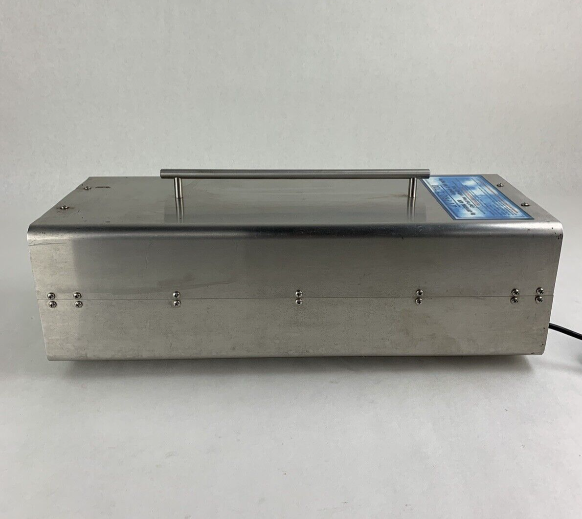 UV Pro 2700 E Industrial Crystal Air Ozone Generator 240V Untested