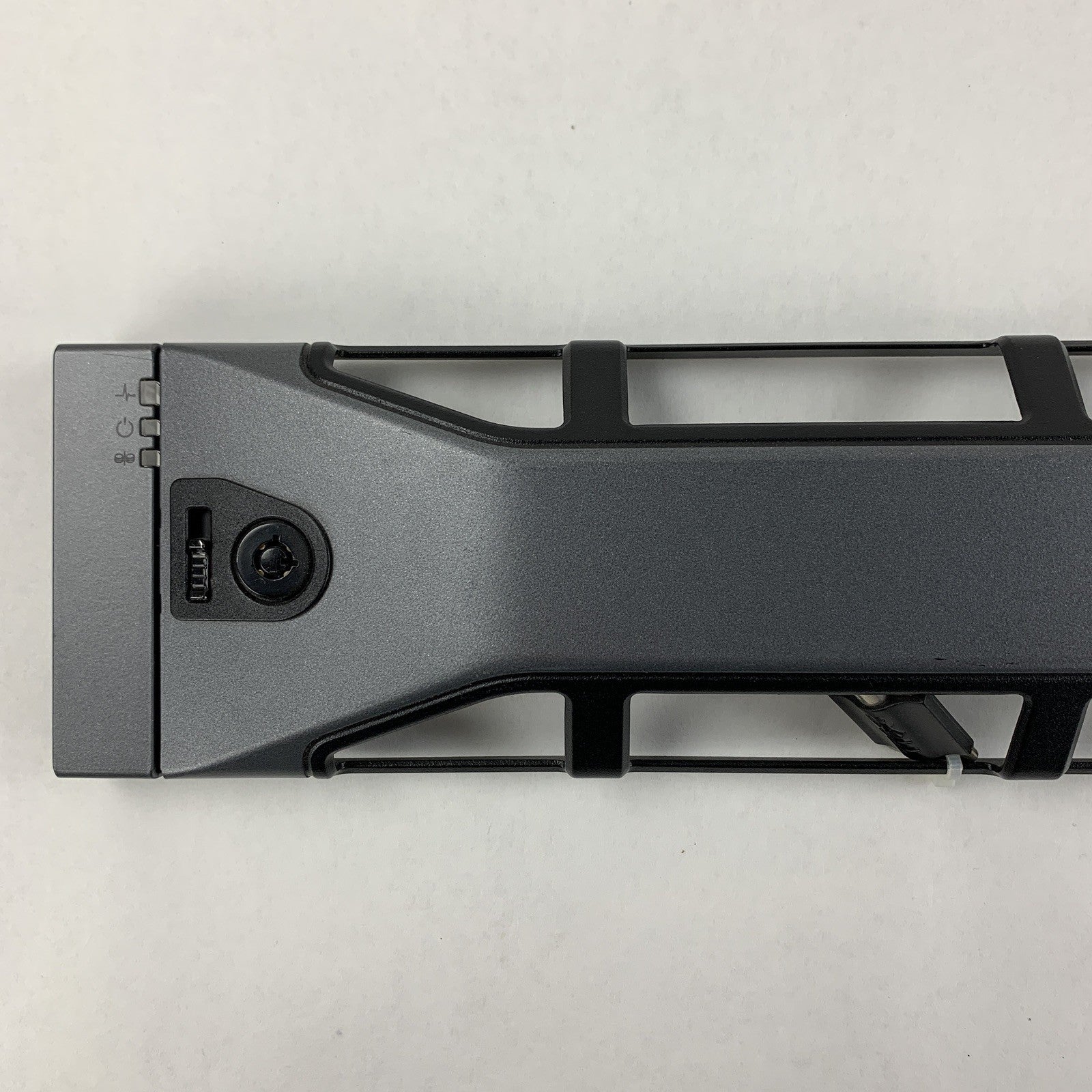 Dell D414M Powervault MD3200i Front Bezel with Key