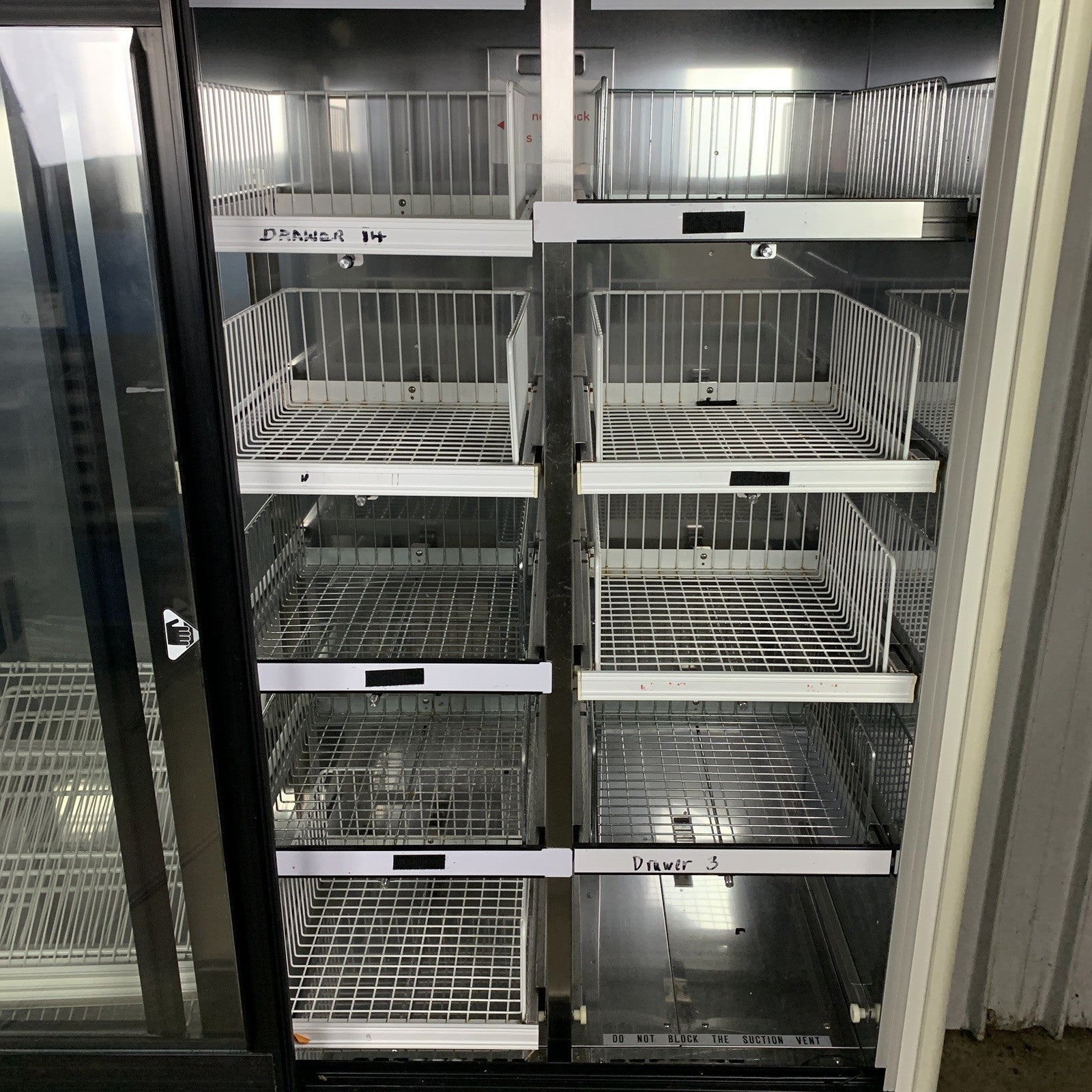 Sanyo MPR-1013r Medicool Pharmaceutical Refrigerator 1034L 115V Powers Cools