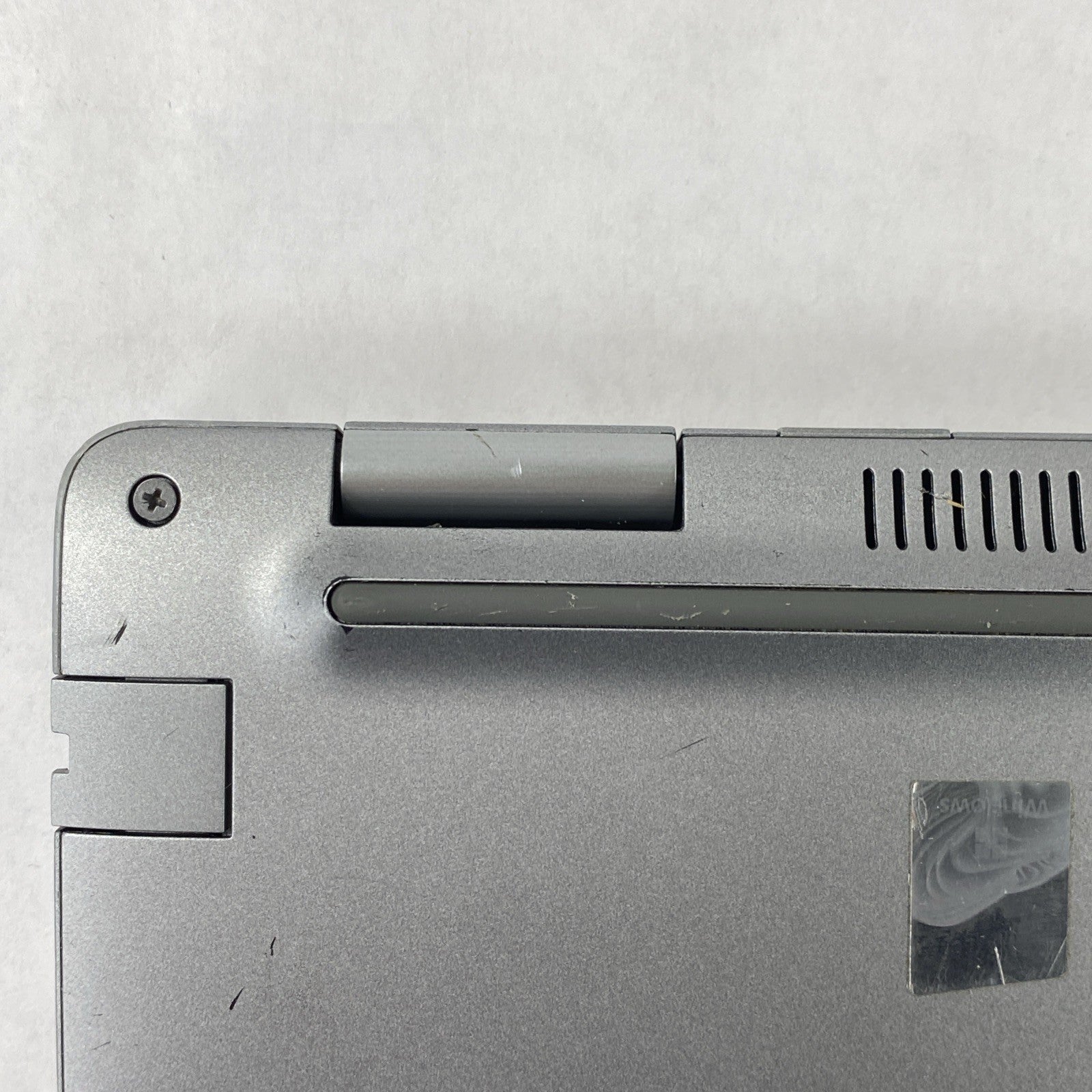 Dell Latitude 5520 Intel Core i5-1145G7 2.60 GHz 16 GB RAM 15.6" No SSD No OS