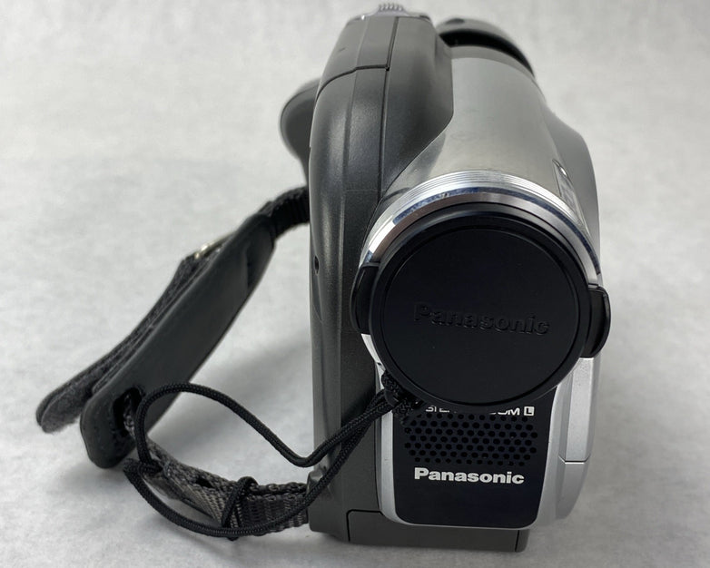 Panasonic VDR-D100 8cm Mini DVD Digital Camcorder - Parts or Repair