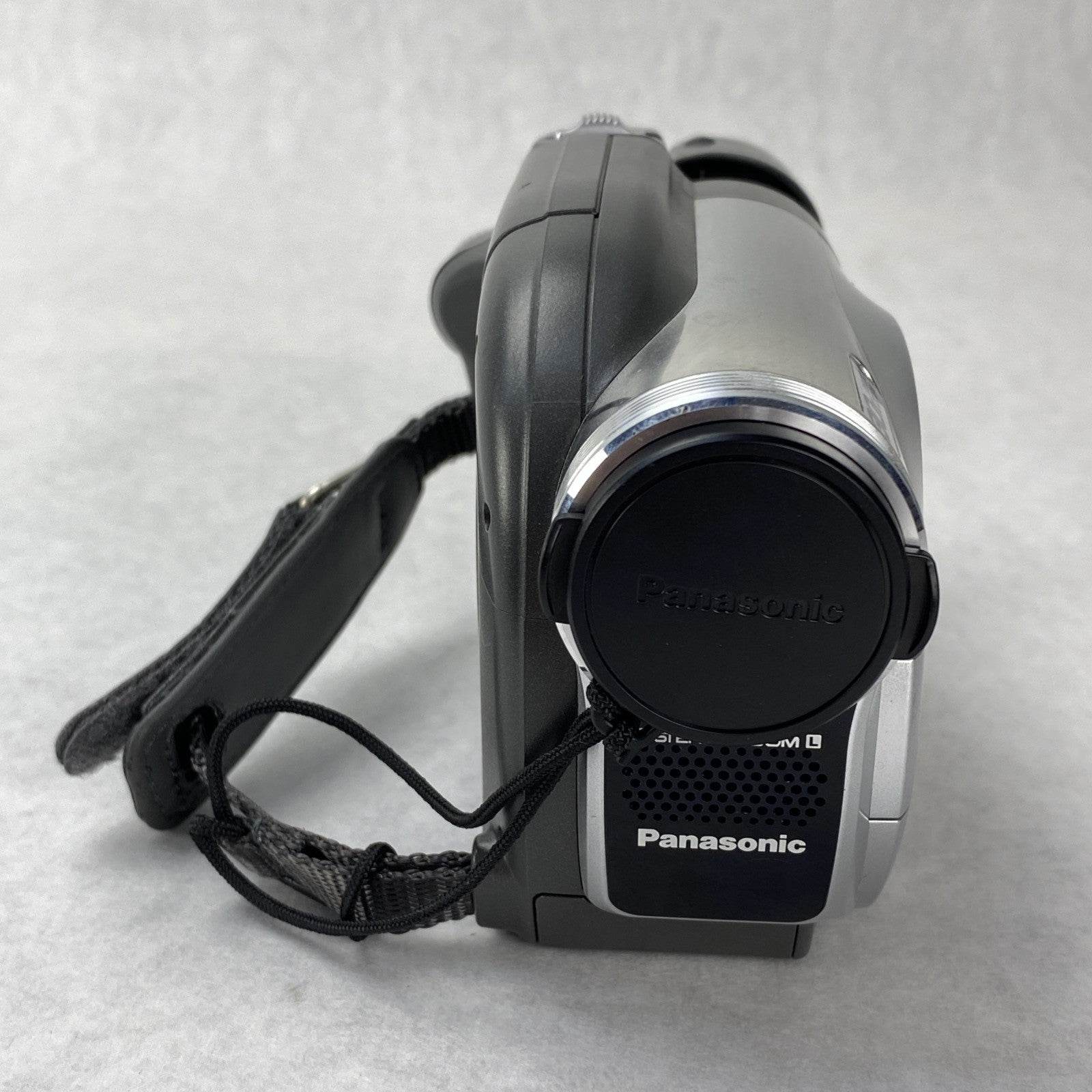 Panasonic VDR-D100 8cm Mini DVD Digital Camcorder - Parts or Repair5