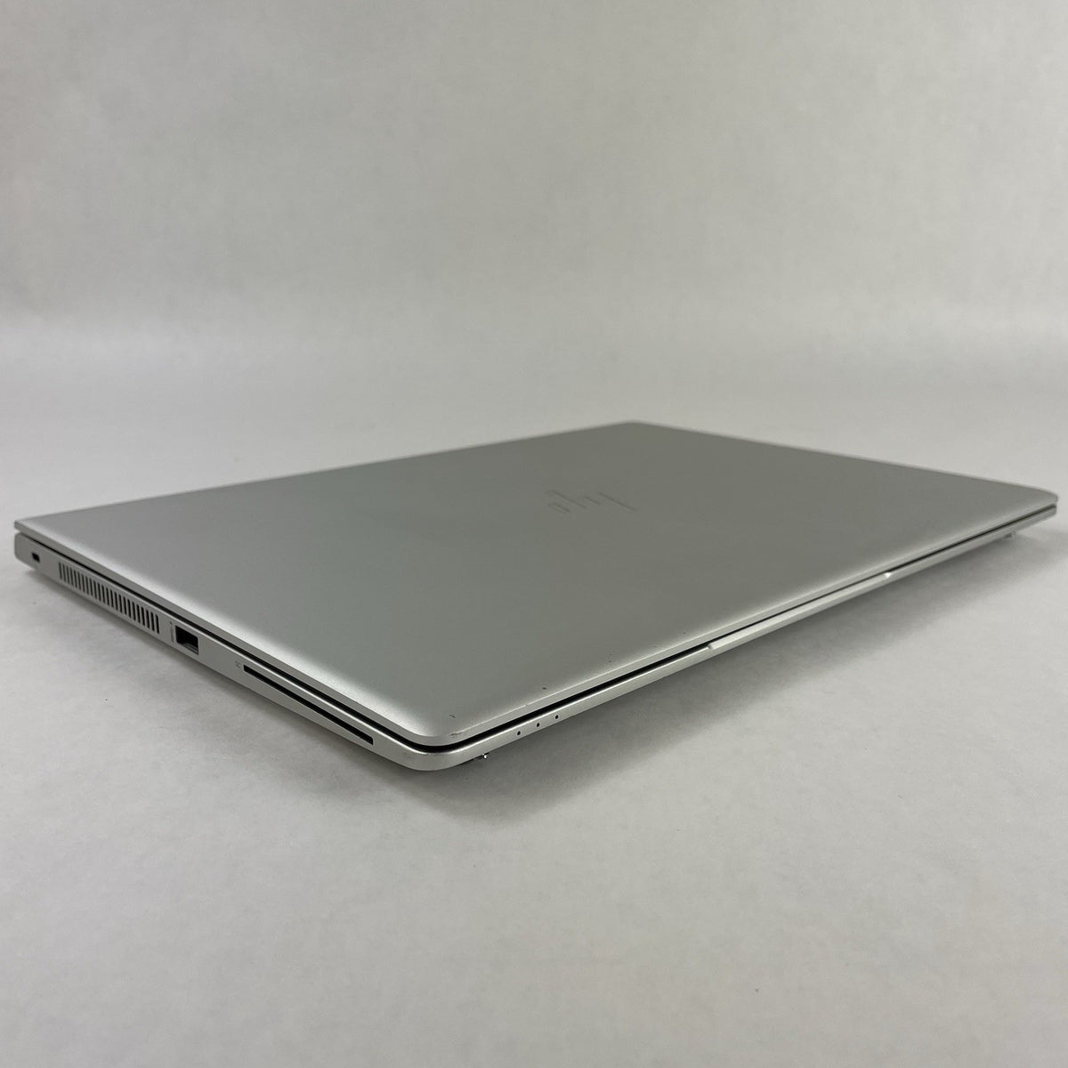 HP mt45 14" Ryzen 3 Pro 3300U 2.10 GHz 4 GB RAM No SSD/OS/AC11