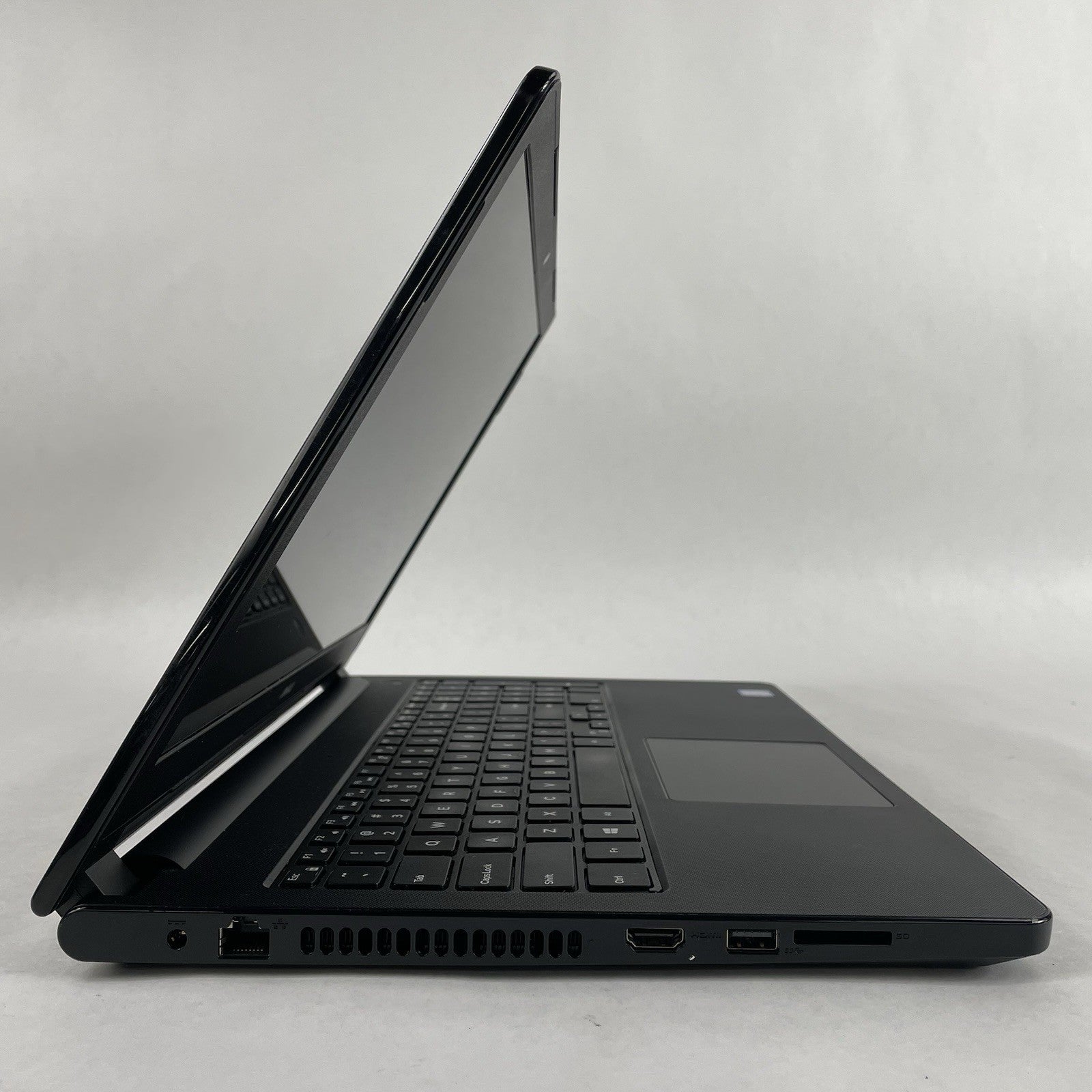 Dell Inspiron 5566 15.6" i5-7200U 2.50 GHz 8 GB RAM No SSD/OS/AC/Batt - Bad USB5
