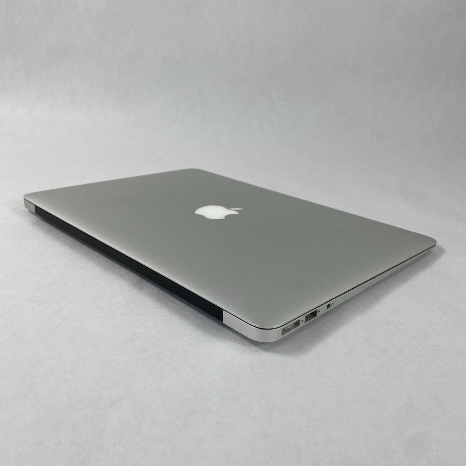 Apple MacBook Air A1466 2013 13" 1.3GHz i5 8GB RAM 120GB SSD os11.7.1 596 Cycles