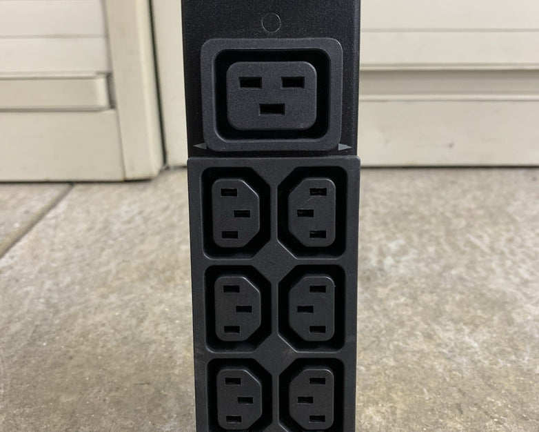 APC AP8841 Metered Rack PDU 6 Foot - Tested, Reset, and Working