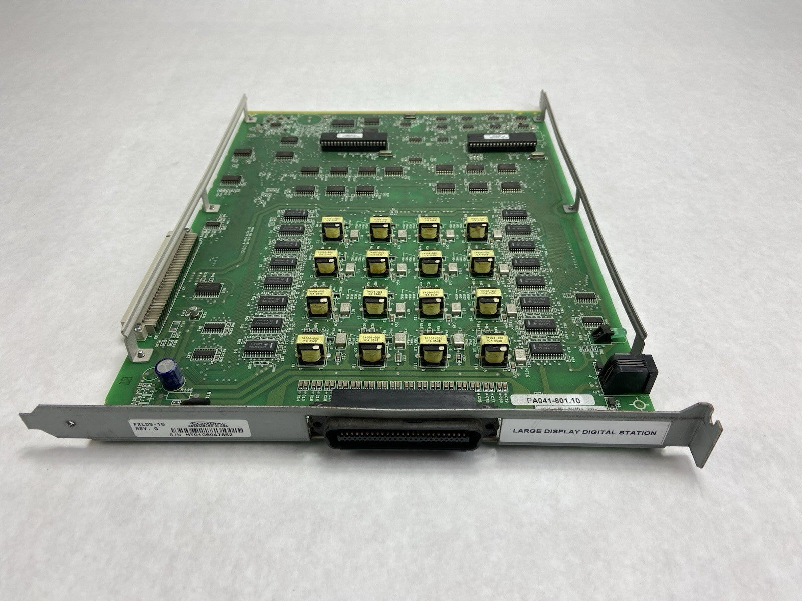 Comdial Vertical MP5000 FXLDS REV G 16 Port Large Display Digital Station Card