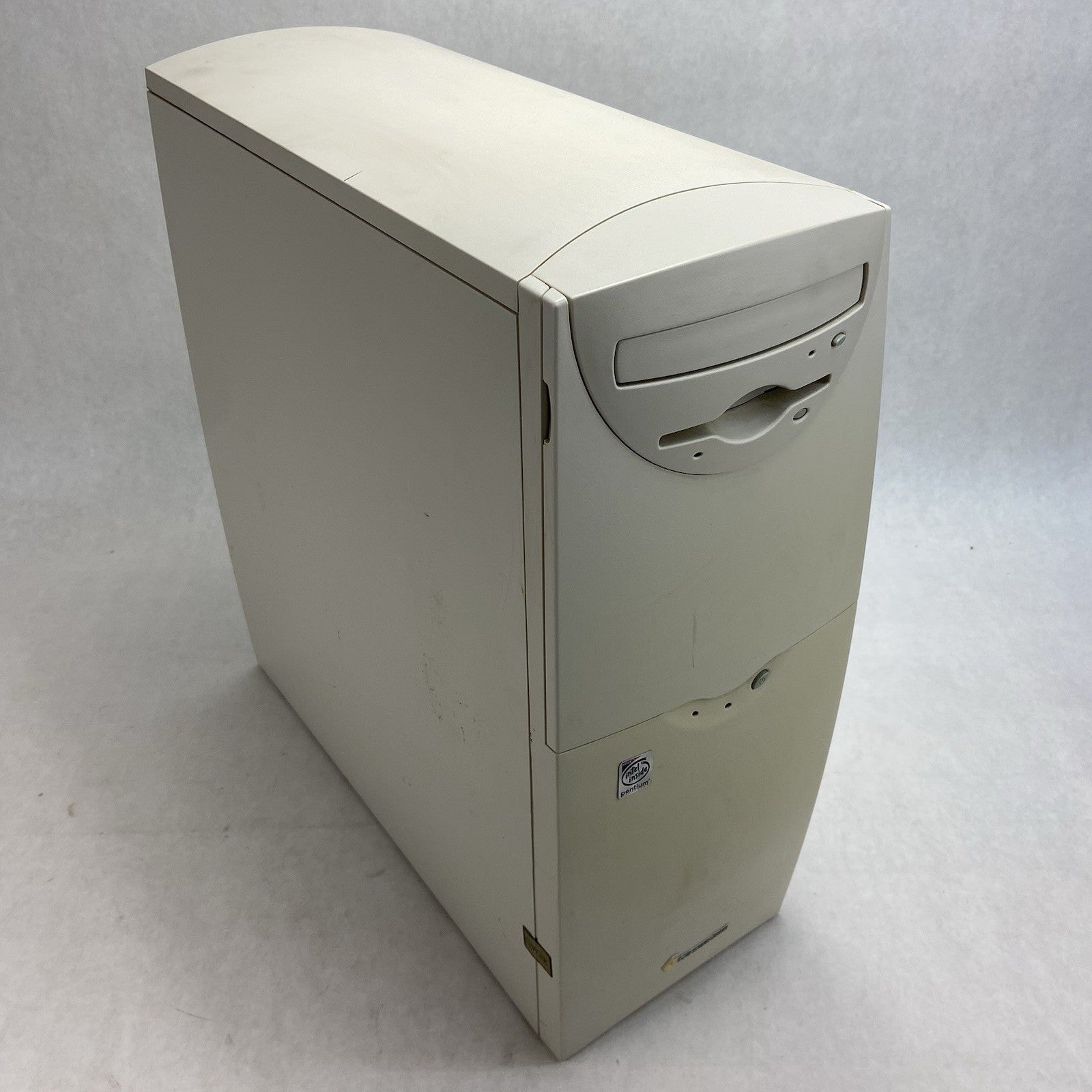 Gateway 2000 LP Mini-Tower Intel Pentium MMX 199MHz 32MB RAM No HDD No OS0