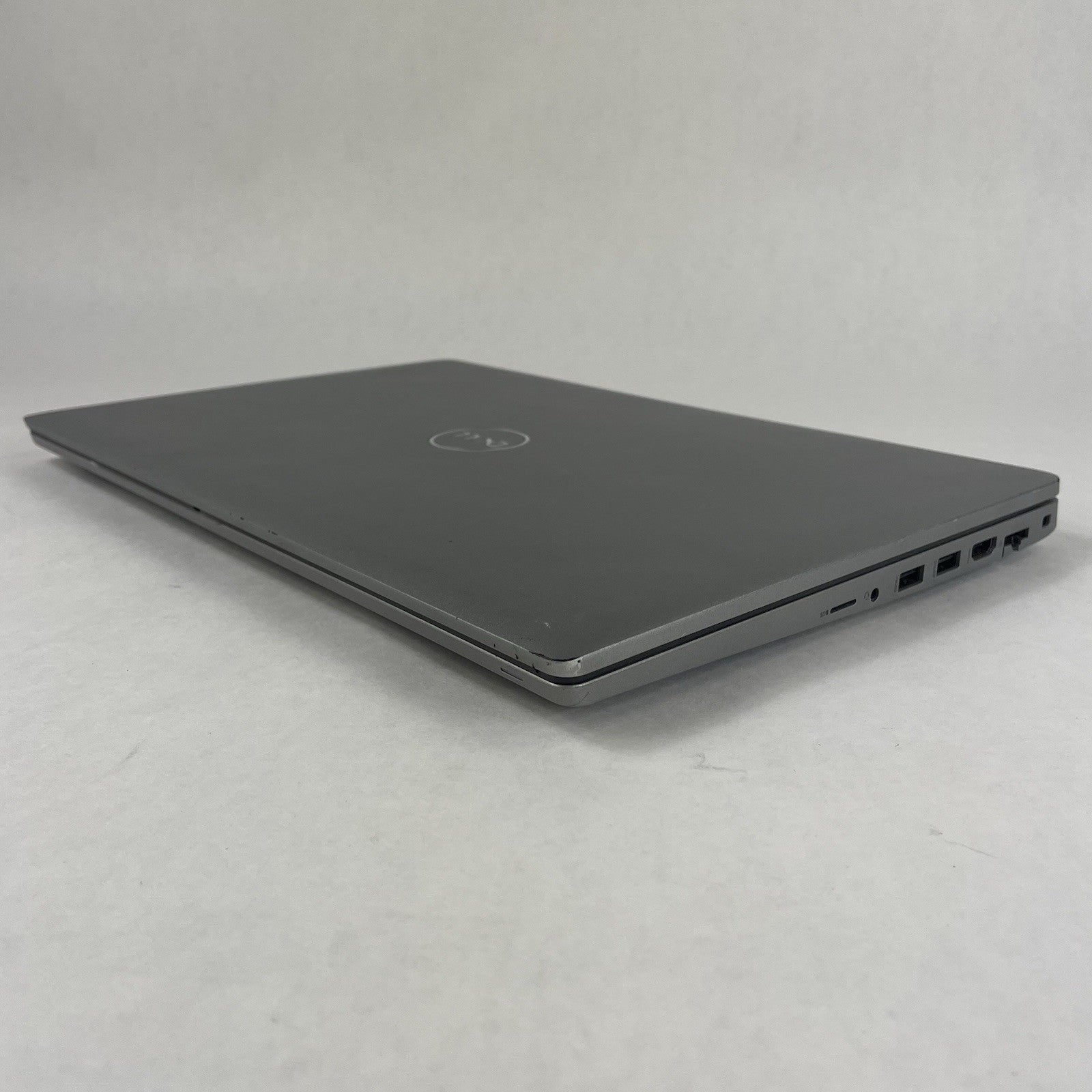 Dell Latitude 5520 15.6" i5-1145G7 2.60GHz 8GB RAM No SSD/OS/AC- Scratched Paint9