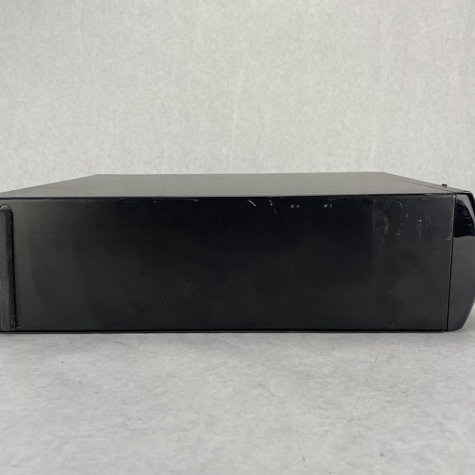 Gateway SX2802 SFF Core 2 Quad Q8300 2.50 GHz 4 GB RAM No HDD No OS