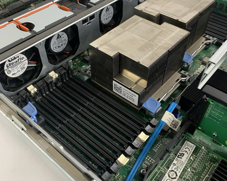 Dell PowerEdge R710 Server 2X Xeon E5620 2.4 GHz 16 GB Perc 6li No OS No HDD