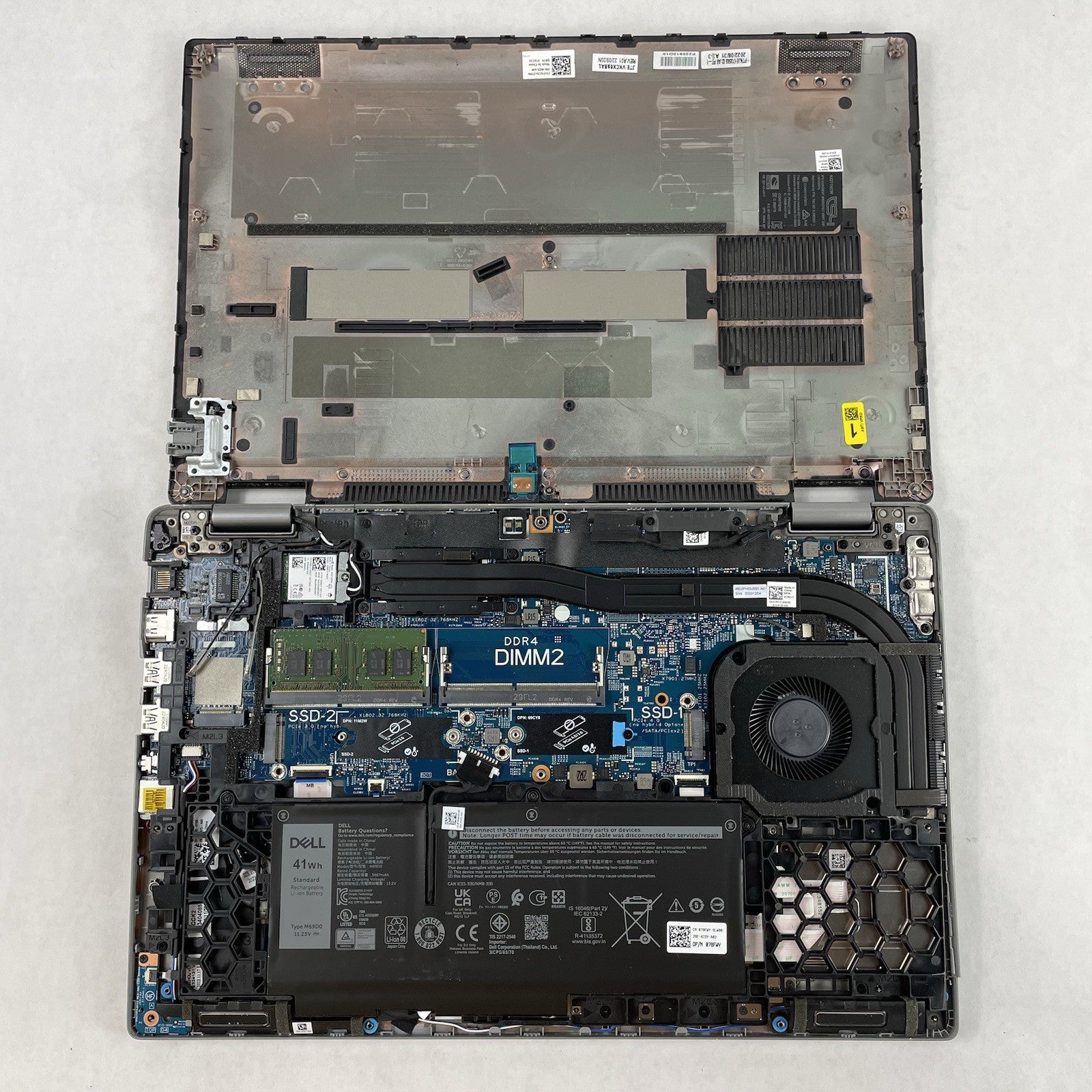 Dell Latitude 5530 15.6" i5-1245U 3.96 GHz 16 GB RAM No SSD/OS/AC - Bad Edge18