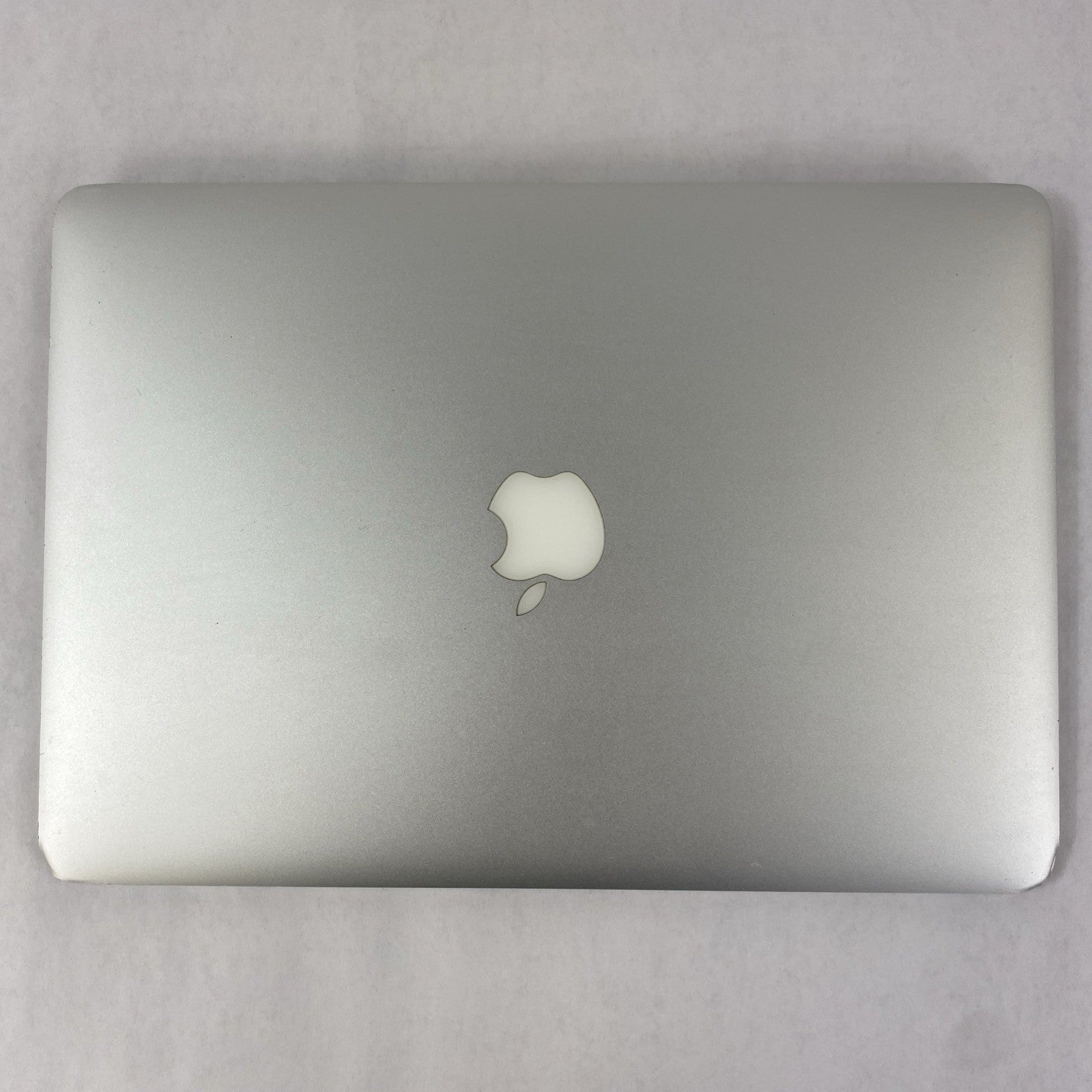 Apple MacBook Air A1466 2012 13" 1.8GHz i5 8GB RAM 120GB SSD os10.15.7 554Cycles12