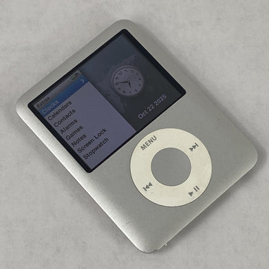 Apple iPod Nano 3rd Gen A1236 8GB Silver v1.1.3