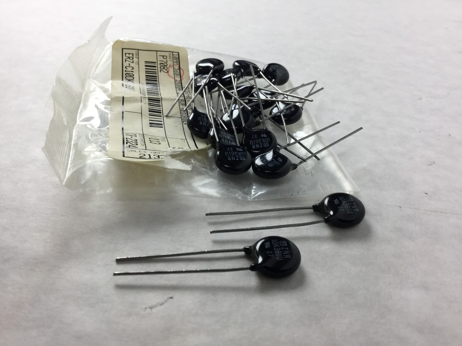 P7082 10K361U, 10MM 360V 2500A ZNR SUR ABSORBER, Lot of 17, NEW