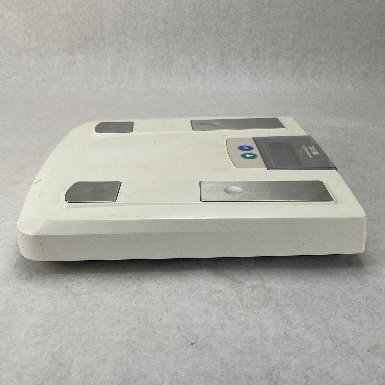 Tanita TBF-604 Body Fat Monitor Scale Power Tested7