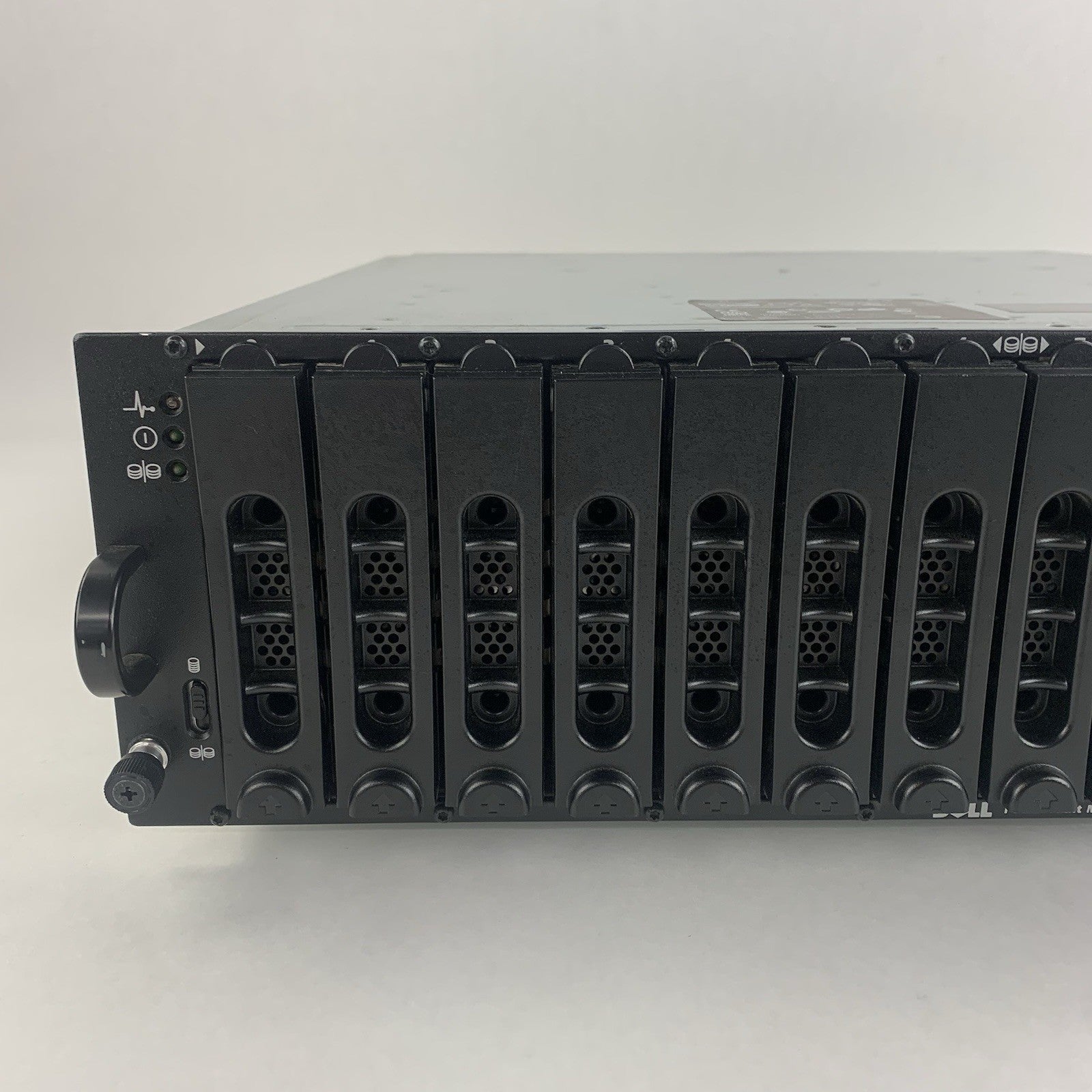 Dell PowerVault MD3000i AMP01 Storage Array 4x Cad 2x PSUs No HDDs/Controllers2