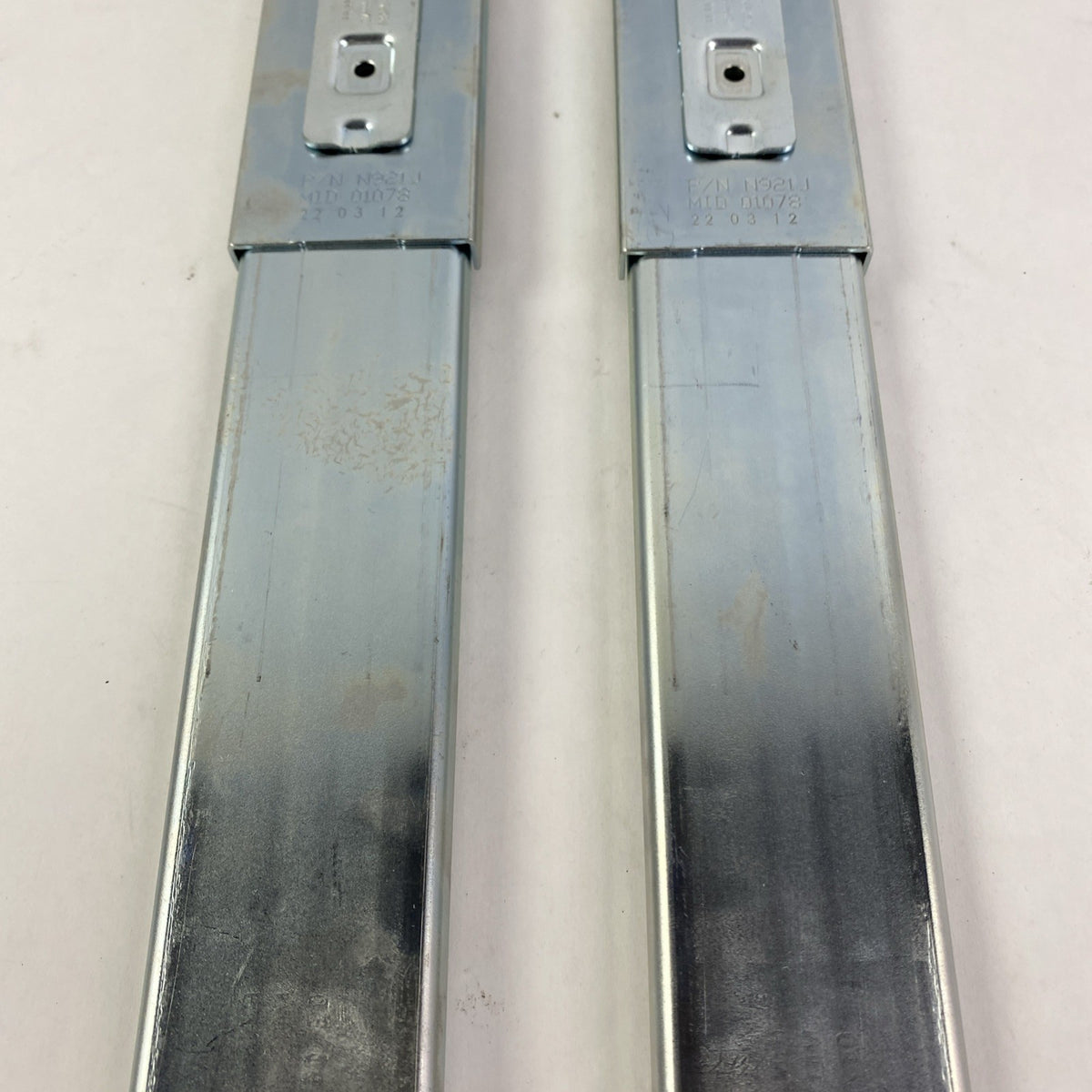 Dell R137J N915J Right and Left Sliding Server Rails 5