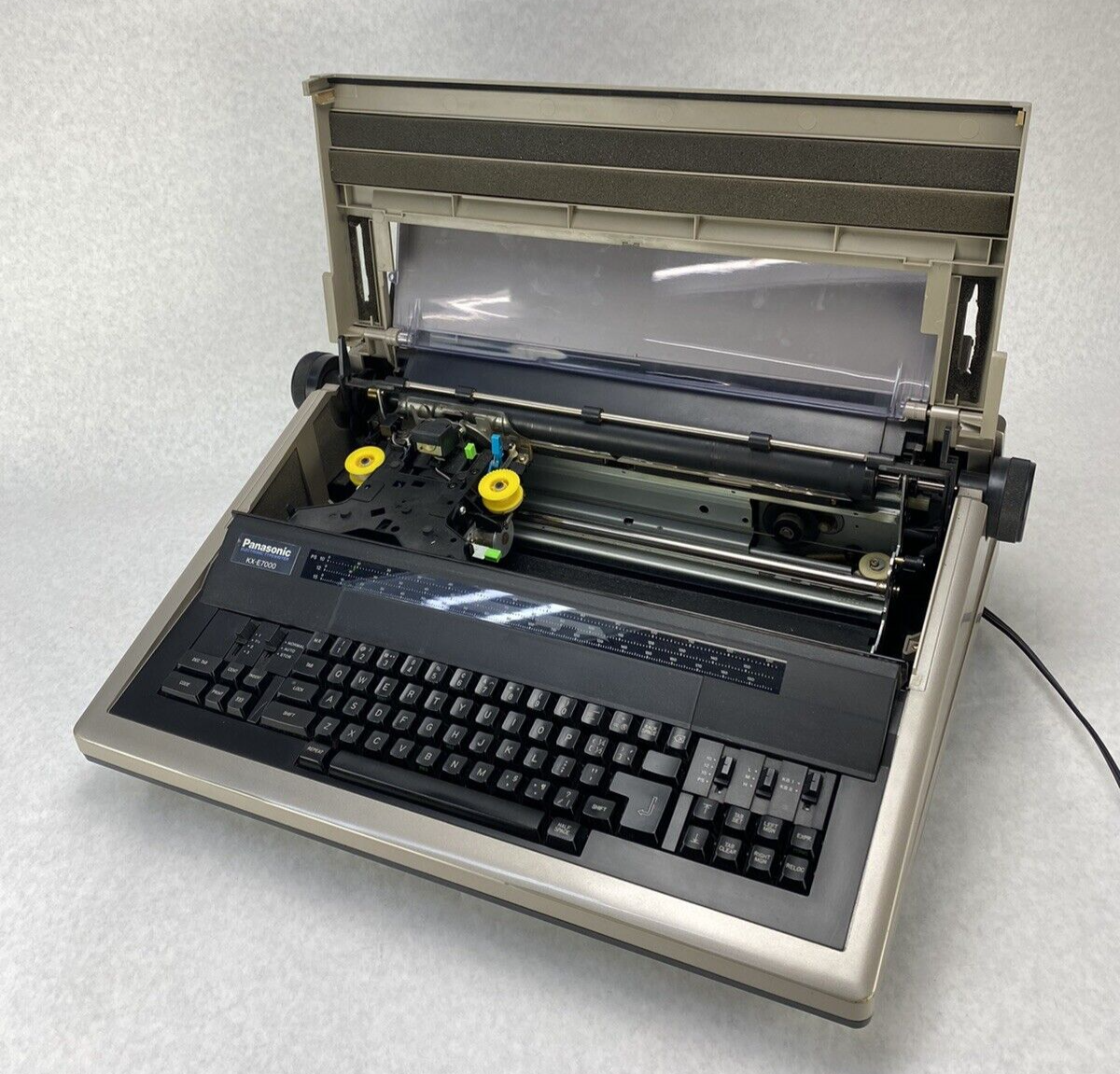 Panasonic KX-E7000 Electric Typewriter Tested