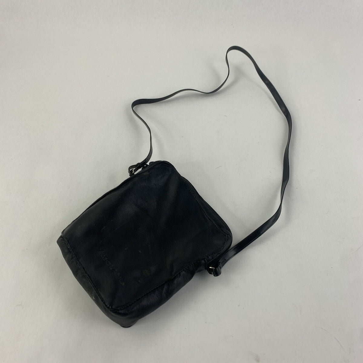 Midland Radio Black Leather Pouch1