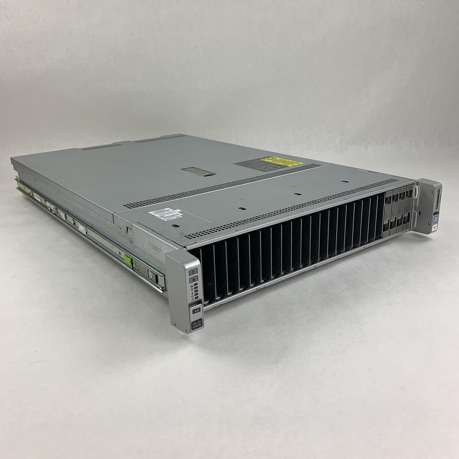 Cisco UCS C240 M4 Xeon E5-2630v4 2.2 GHz 128 GB Ram 2U Server No OS No HDD
