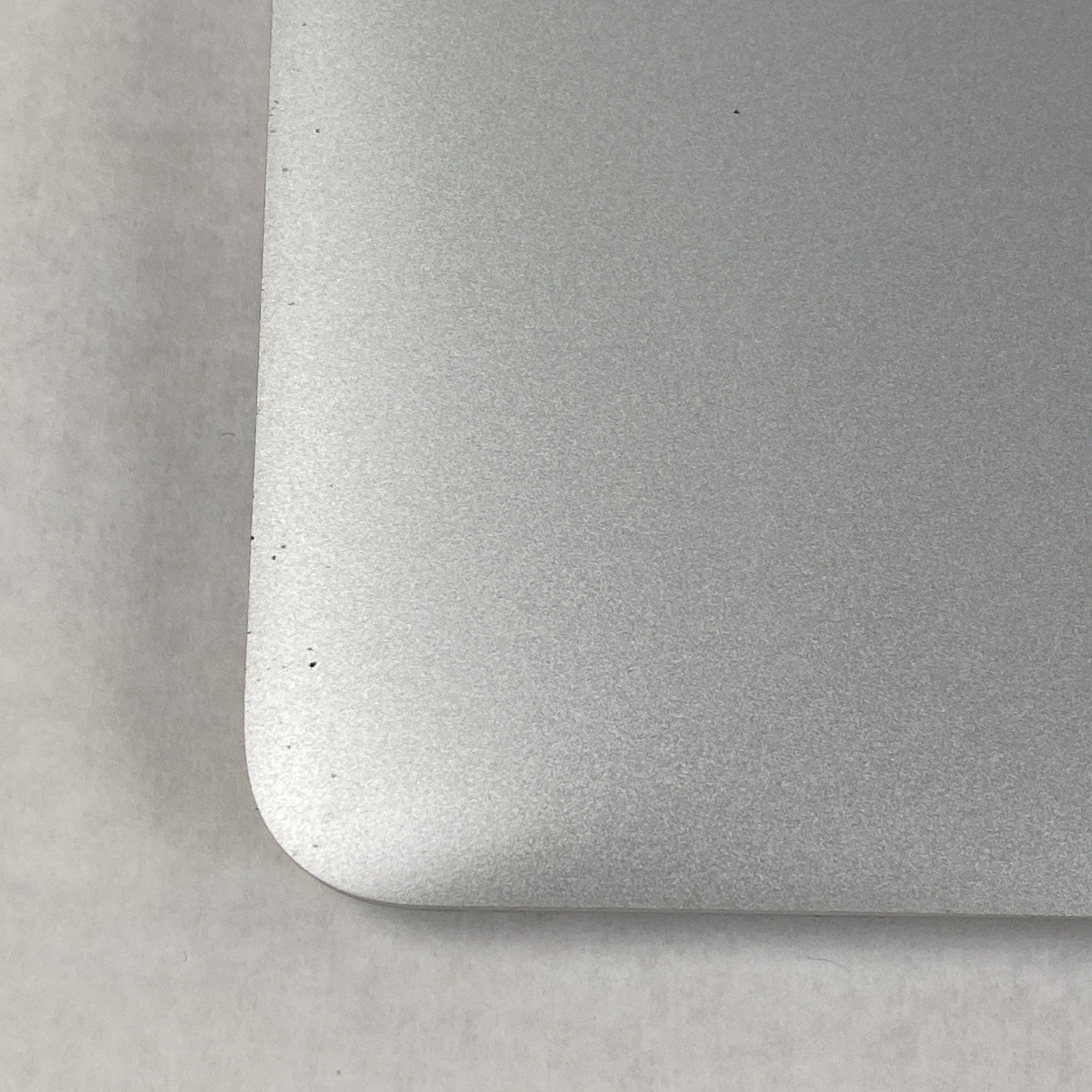 Apple A1465 MacBook Air 2013 11" 1.3Ghz i5 4GB RAM 120GB SSD os11.7.1 321 Cycles