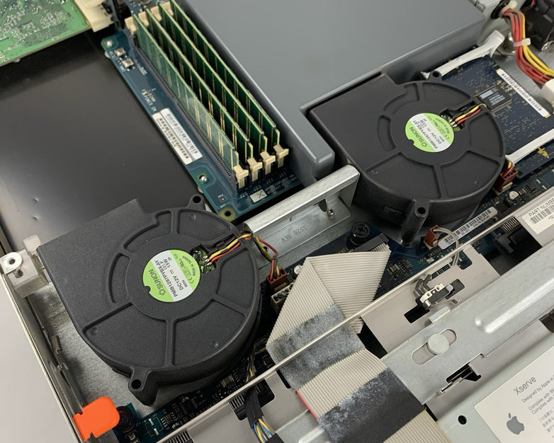 Apple Xserve G4 M8627LL/A PowerPC 7455 1.0 GHz G4 256 MB Ram No OS No HDD