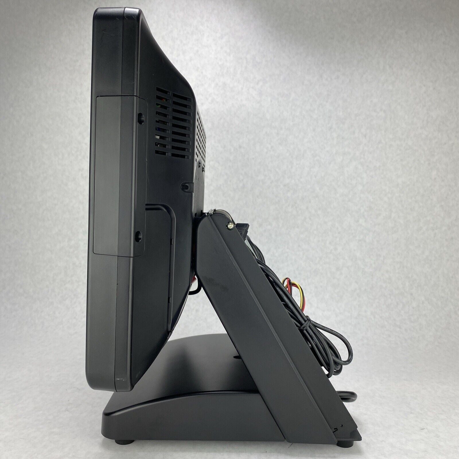 PioneerPOS AsterixTouch-X5 15" AIO Intel Atom D2250 1.86GHz 4GB RAM No HDD