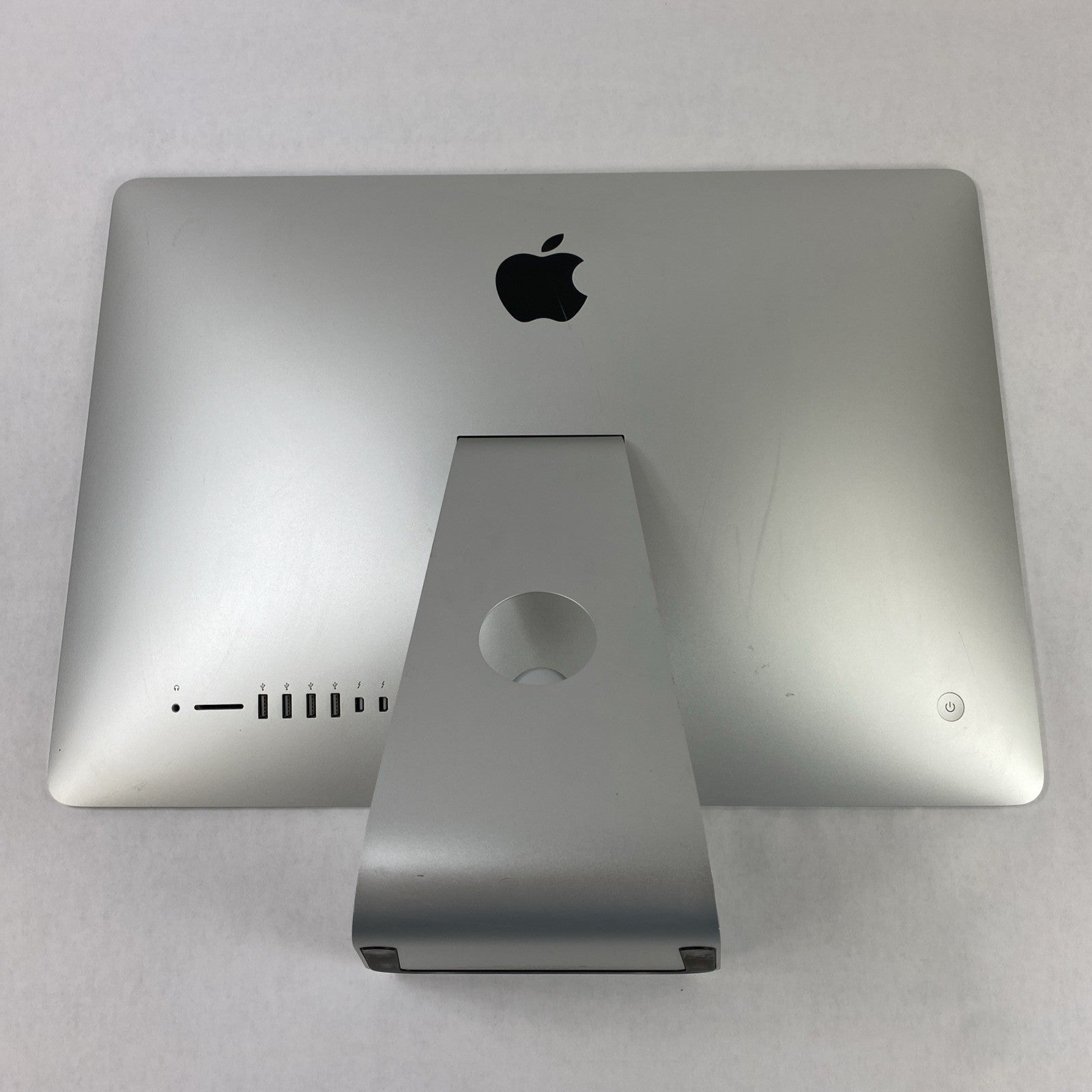 Apple A1418 iMac 21.5" 2013 2.7GHz Core i5 16GB RAM 1TB HDD Fusion macOS 10.15.814