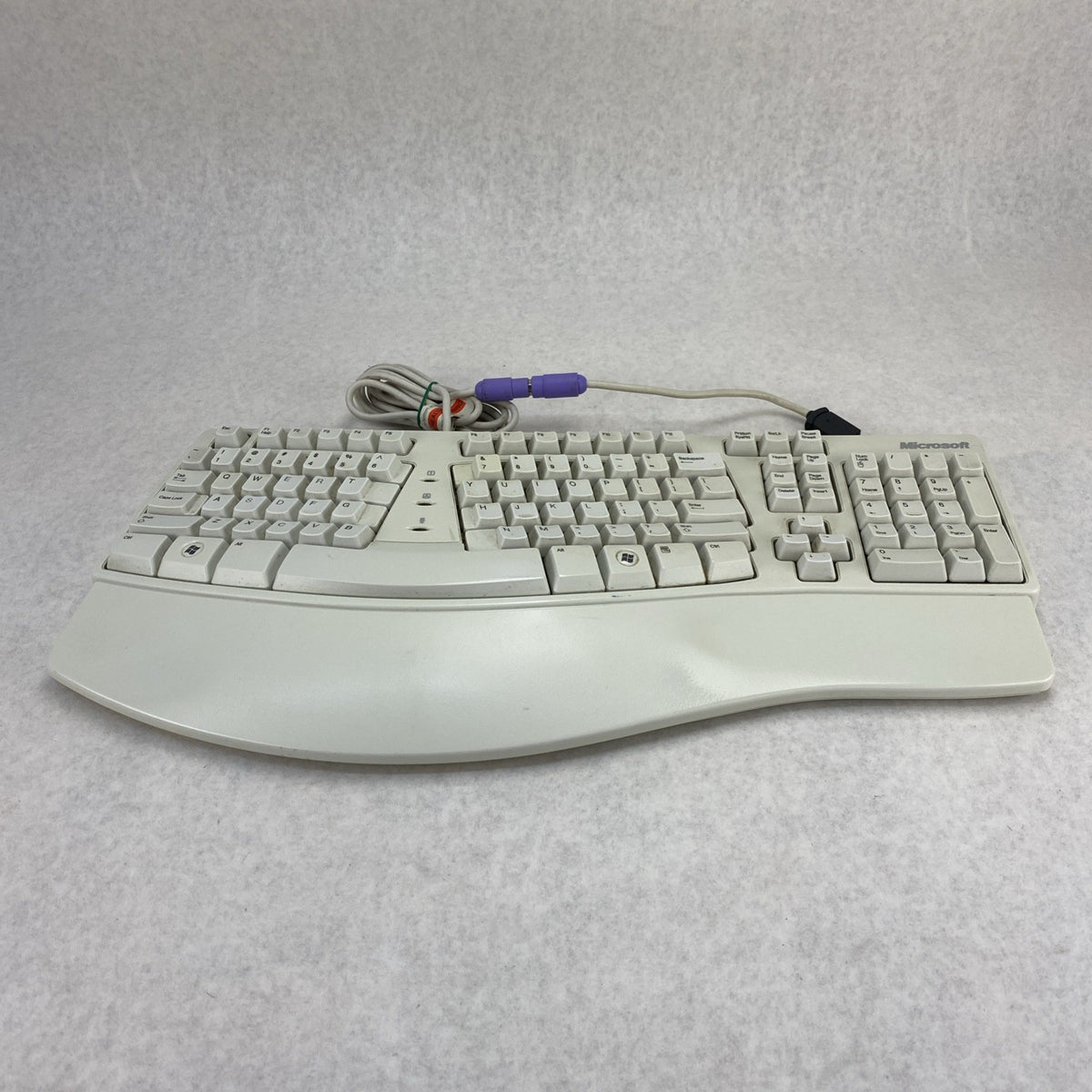 Microsoft X08-73009-01 Ergonomic Wired Keyboard w/ USB Adapter - Tested1