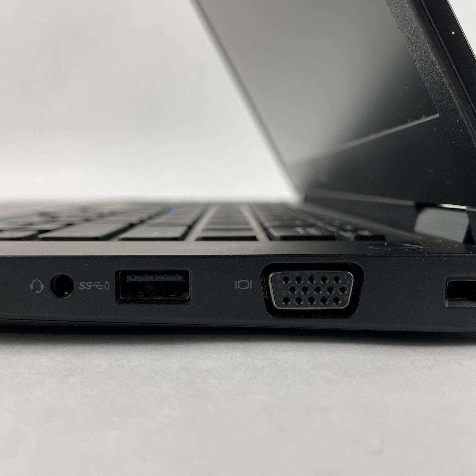 Dell Latitude 5480 14" i7-7600U 2.80 GHz 8 GB RAM No SSD/OS/AC/Batt6
