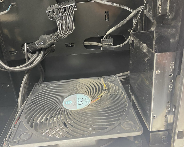 SilverStone Temjin Series TJ08B-E Micro-ATX Computer Case with 550W Power Supply