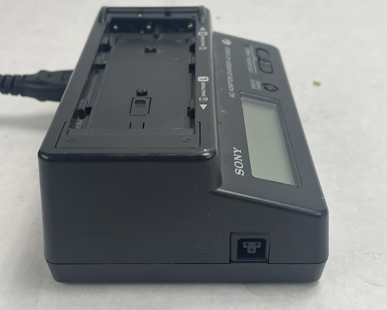 Sony Power Adapter and Charger for L/M Series Batteries (AC-VQ800)
