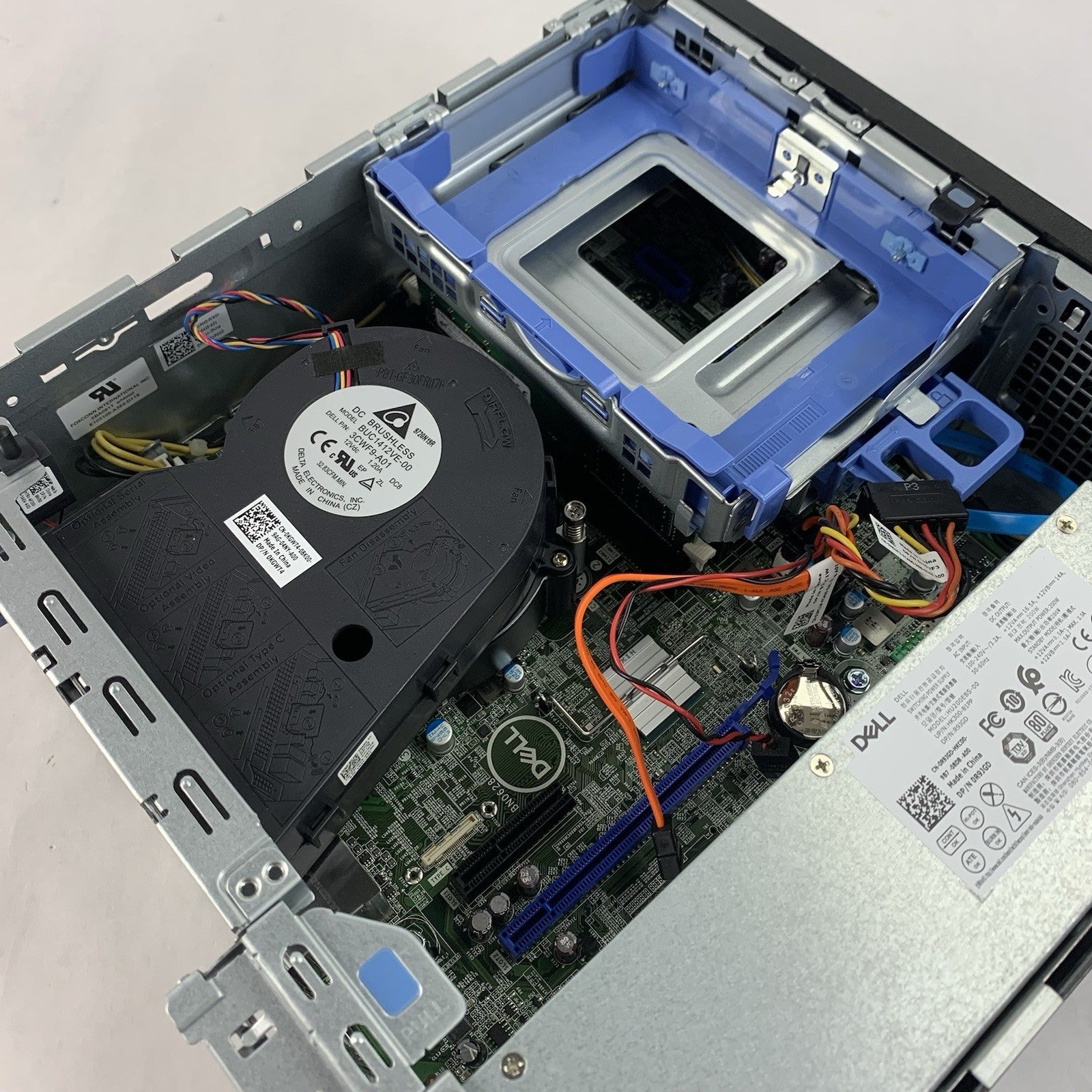Dell OptiPlex 7070 SFF Core i5-9500 3.00 GHz 1x 4 GB Ram No OS No HDD12