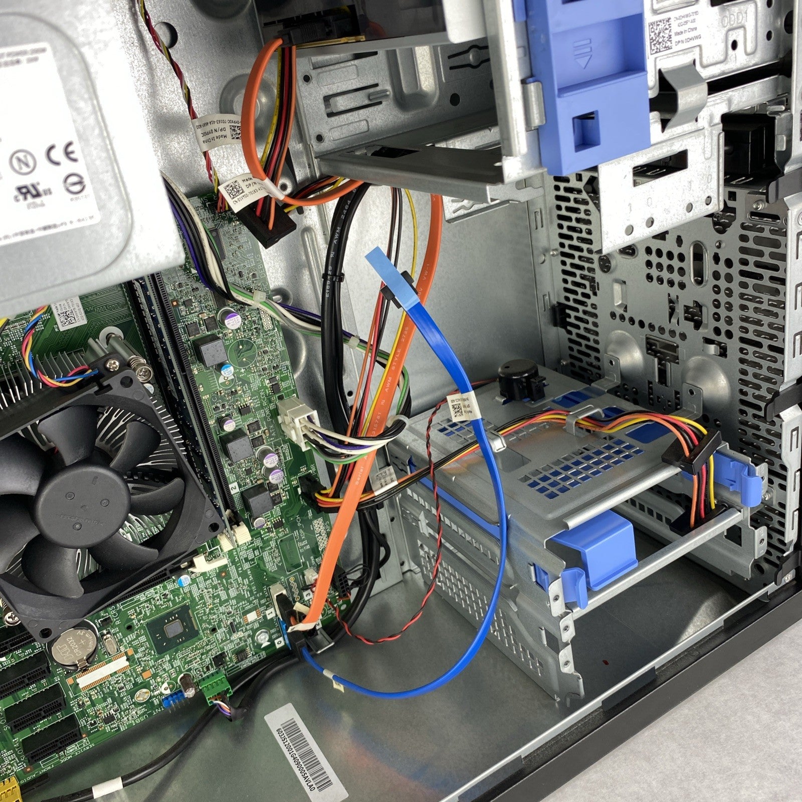 Dell OptiPlex 3020 MT Intel Quad Core i5-4570 3.20GHz 4GB RAM DVDRW No HDD No OS