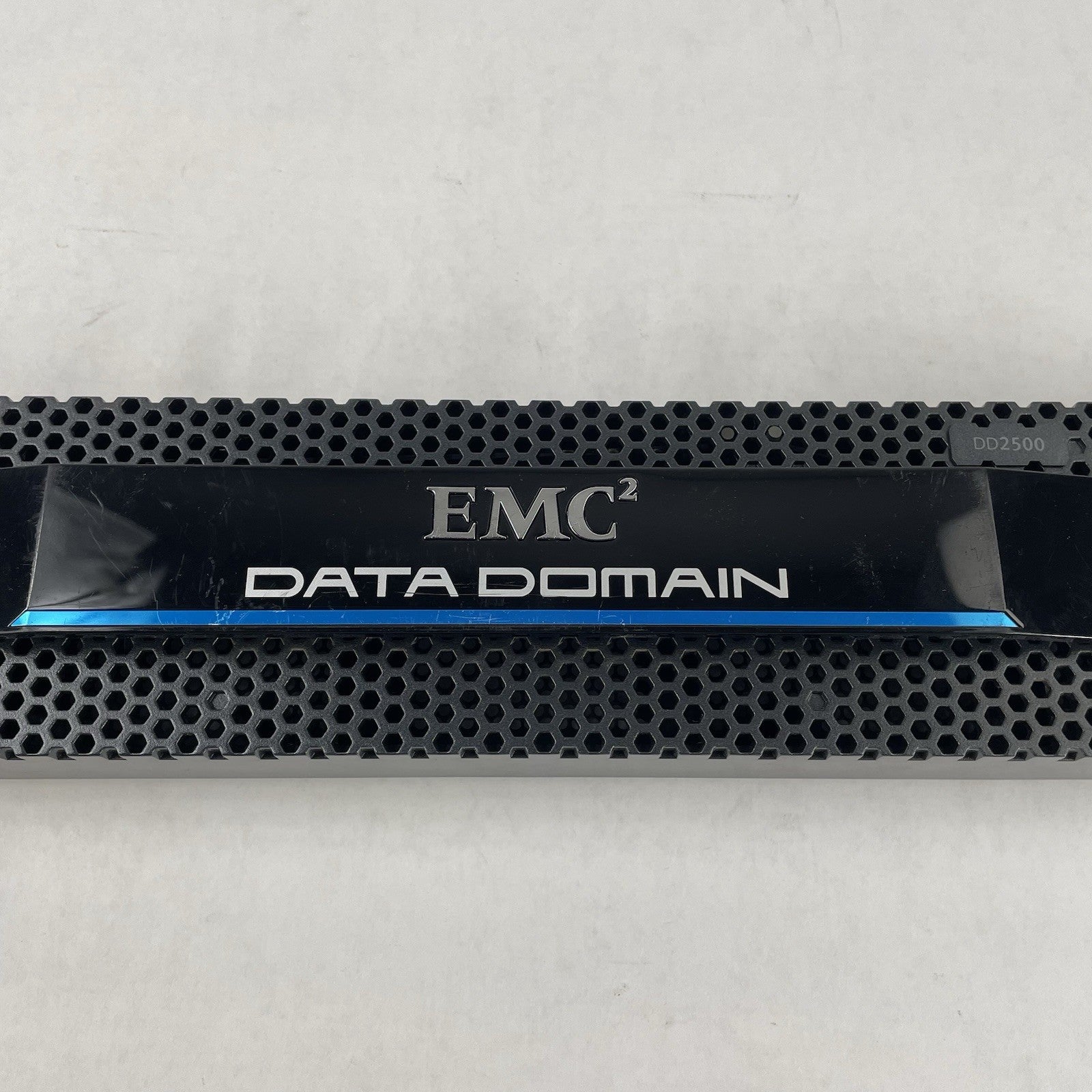 EMC Data Domain DD2500 100-564-598 Server Front Bezel Cover WITHOUT KEYS3