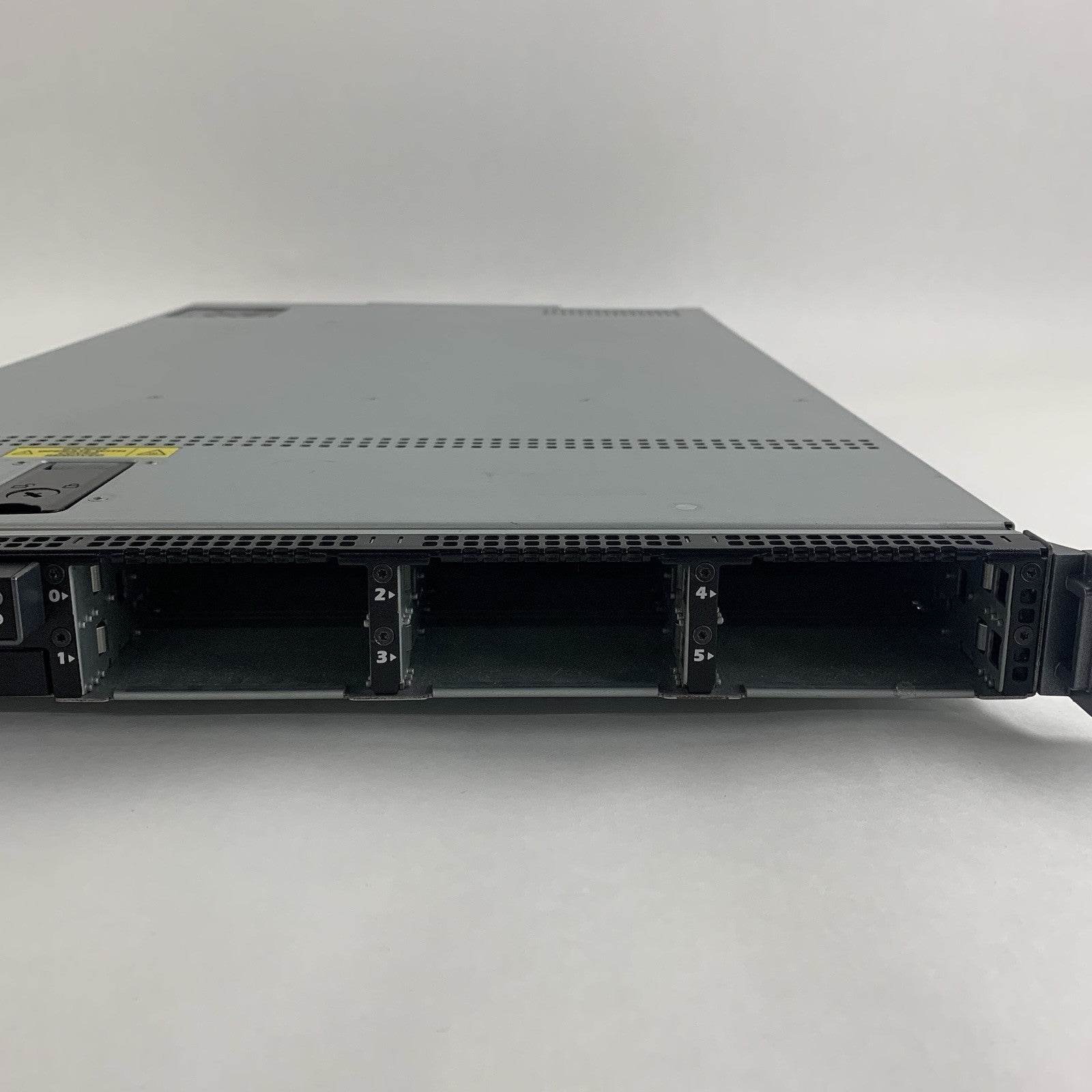 Dell PowerEdge R610 Server 2x Xeon E5620 2.4 GHz 48 GB Ram No OS No HDD3