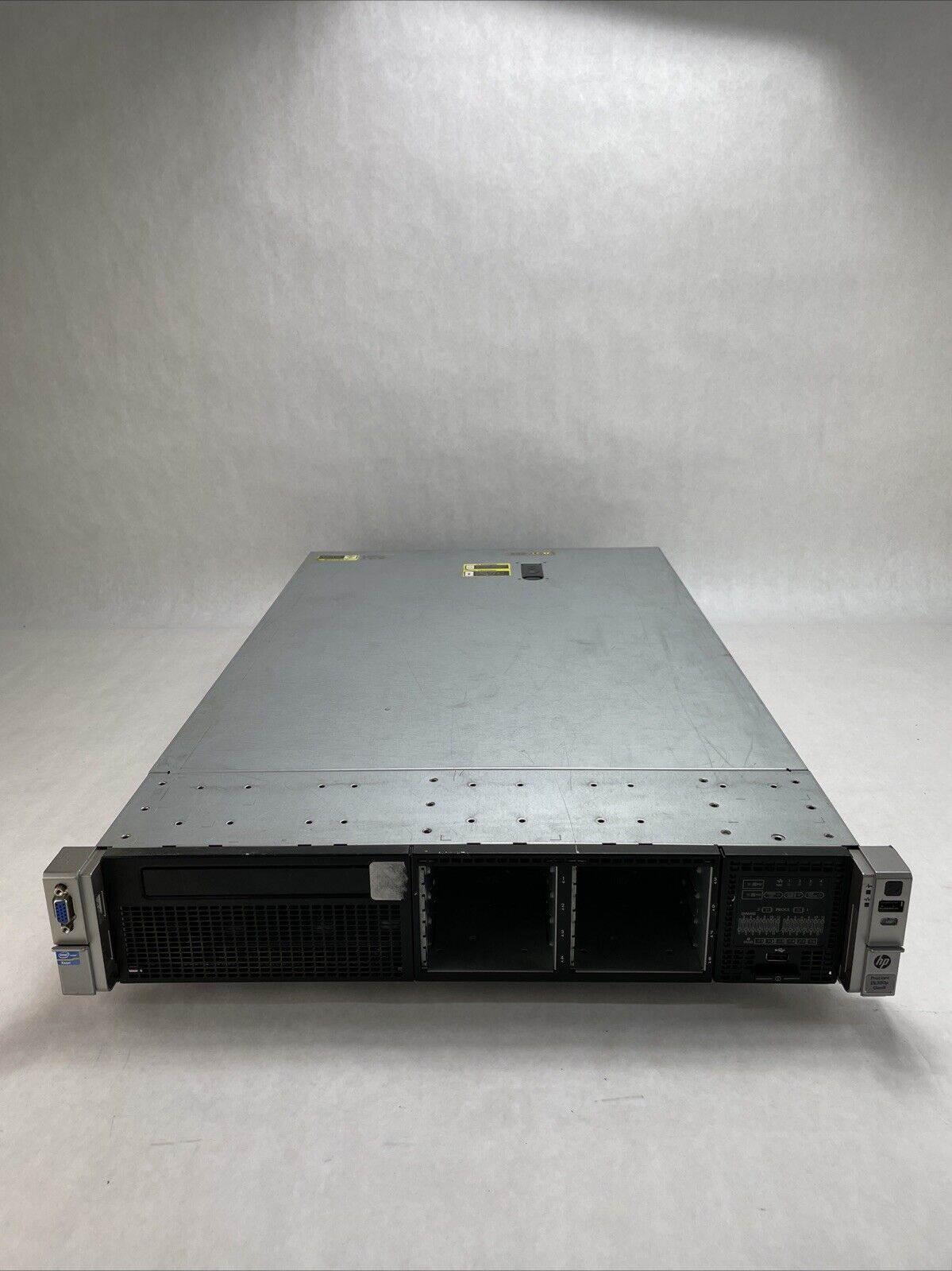 HP Proliant DL380P Gen8 Server 2x Intel E5-2609 2.4GHz 32GB RAM No HDD No OS