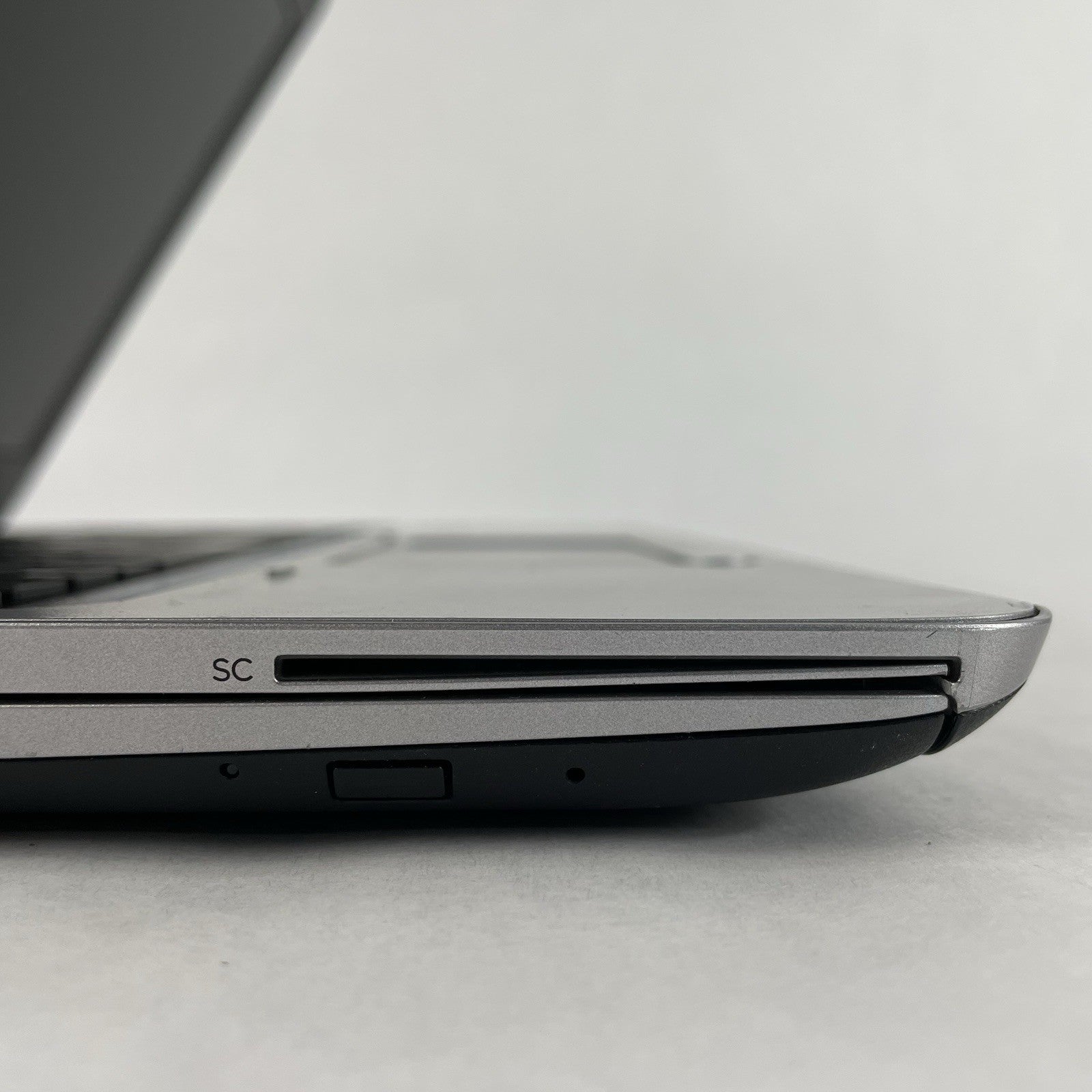 HP ProBook 650 G2 15.6" i5-6200U 2.30 GHz 8 GB RAM No SSD/OS/AC/Batt7