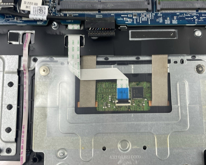 Dell Latitude 3580 15.6" i7-7500U 2.70 GHz 8 GB RAM No SSD/OS/AC/Battery