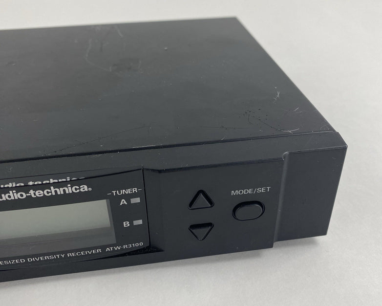 Audio-technica ATW-R3100D UHF Synthesized Deiversity Receiver Untested