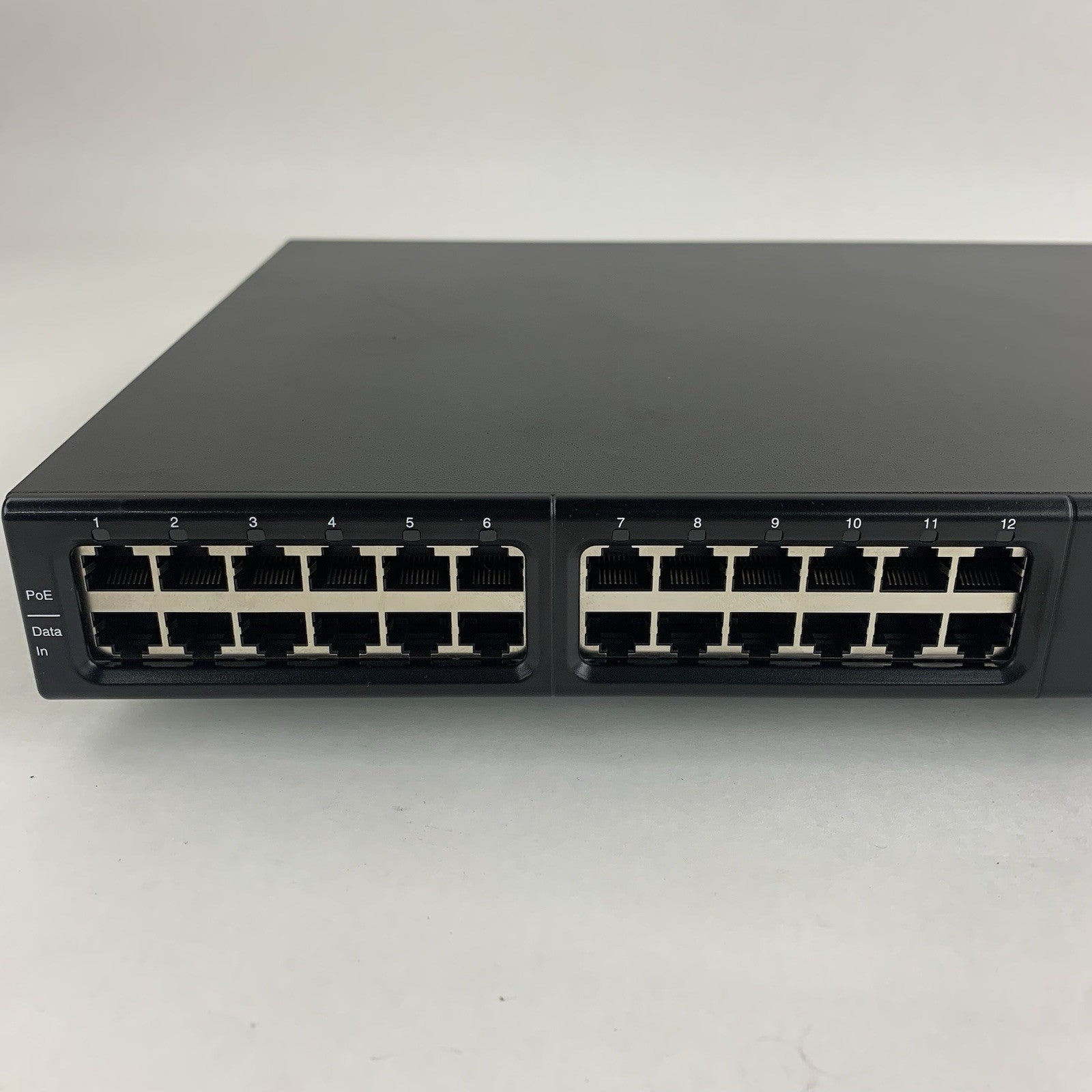 Microchip PD-9512-10GC/AC 12-Port BT 60W Switch Box Opened3